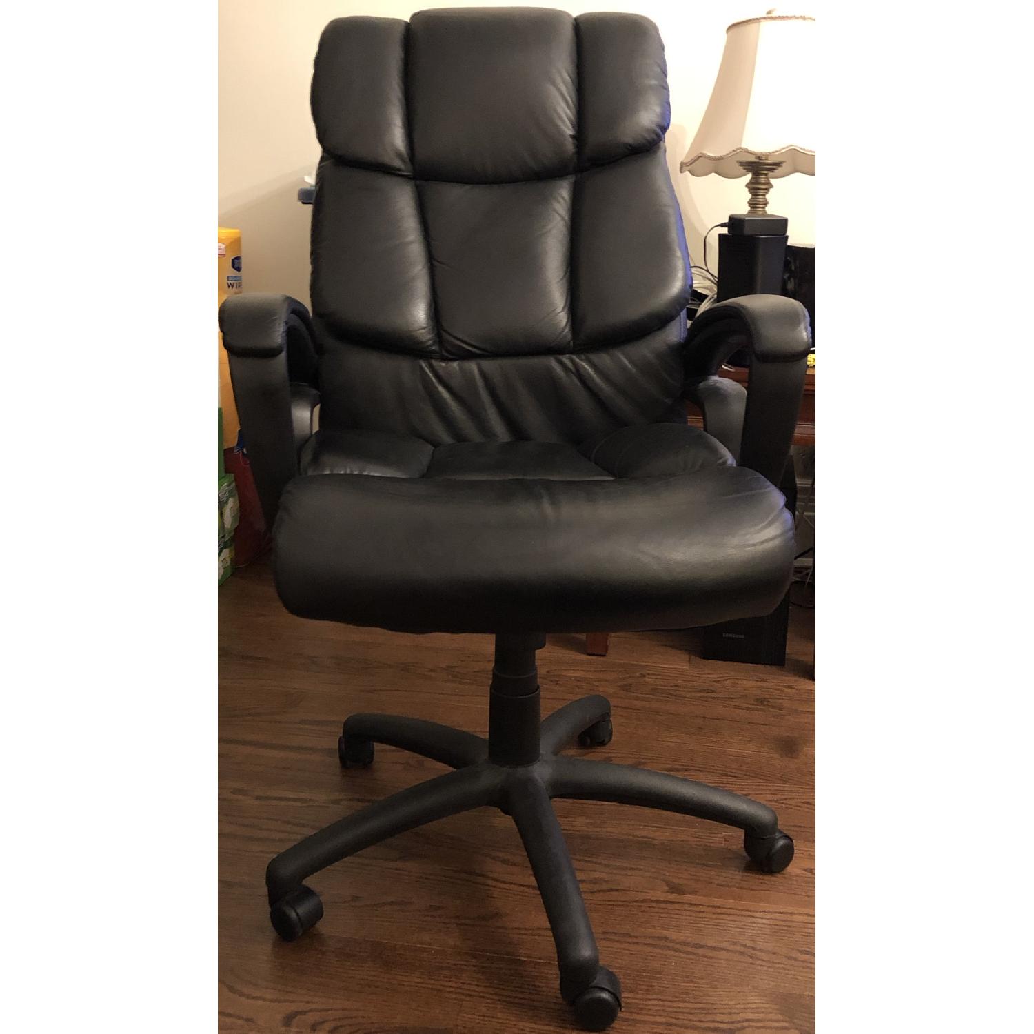 Italian Leather Executive Office Chair - image-2