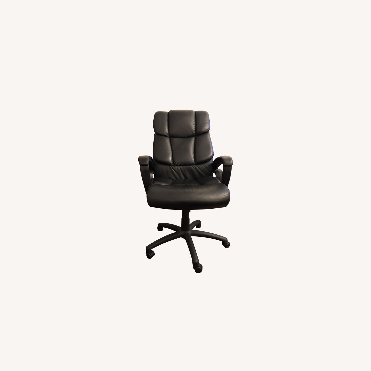 Italian Leather Executive Office Chair - image-0