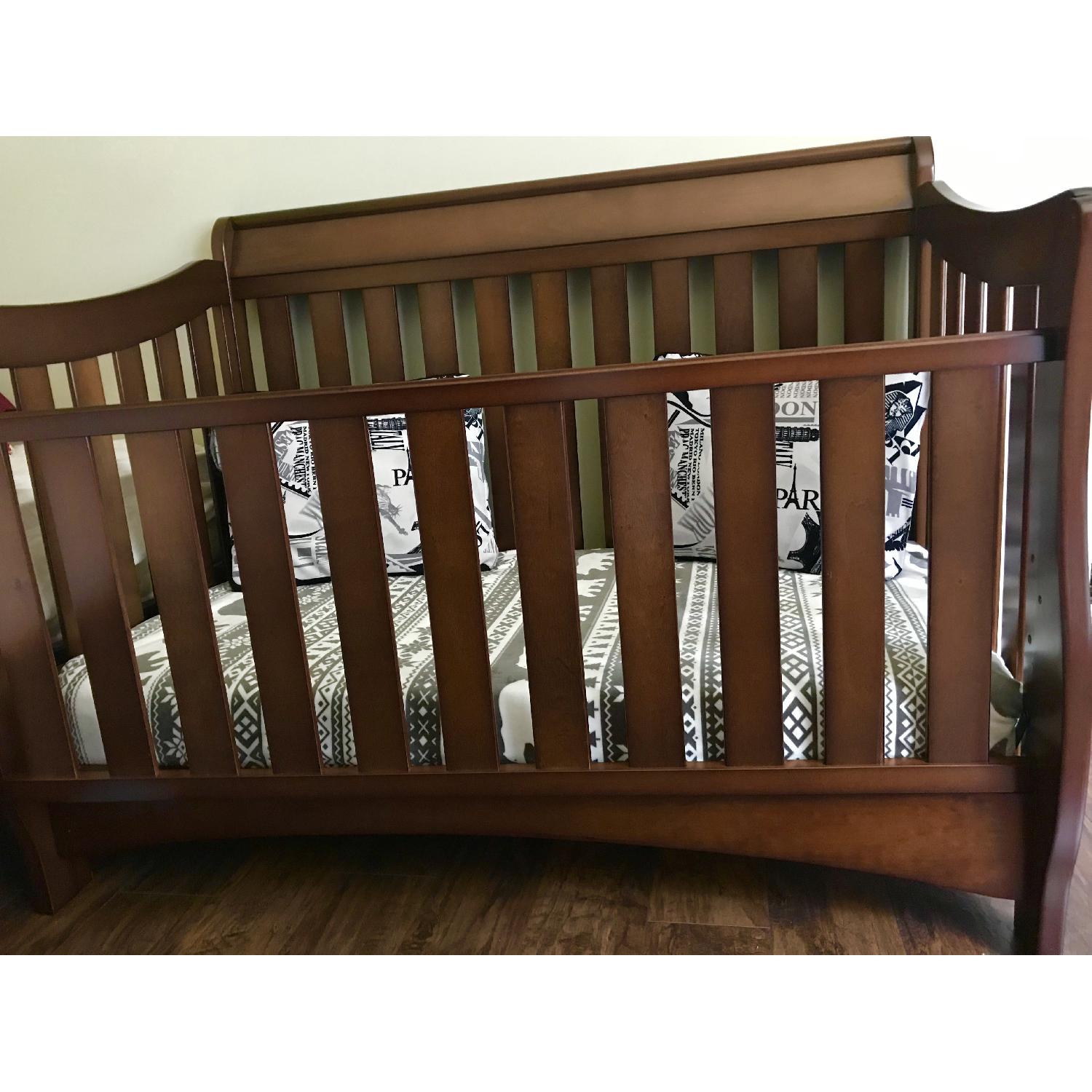 Delta Childrens Solid Wood Convertible Crib - image-3