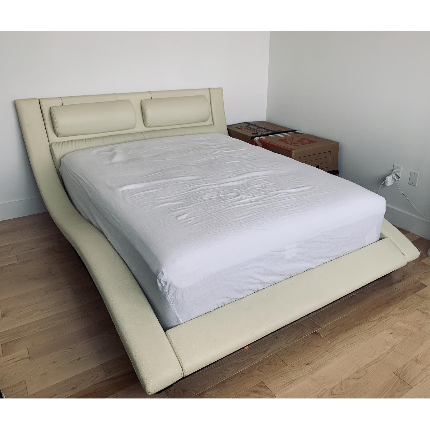 Matisse Company Contemporary Platform Bed - image-0