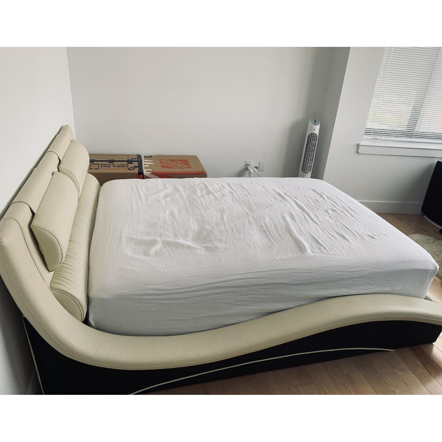 Matisse Company Contemporary Platform Bed - image-1