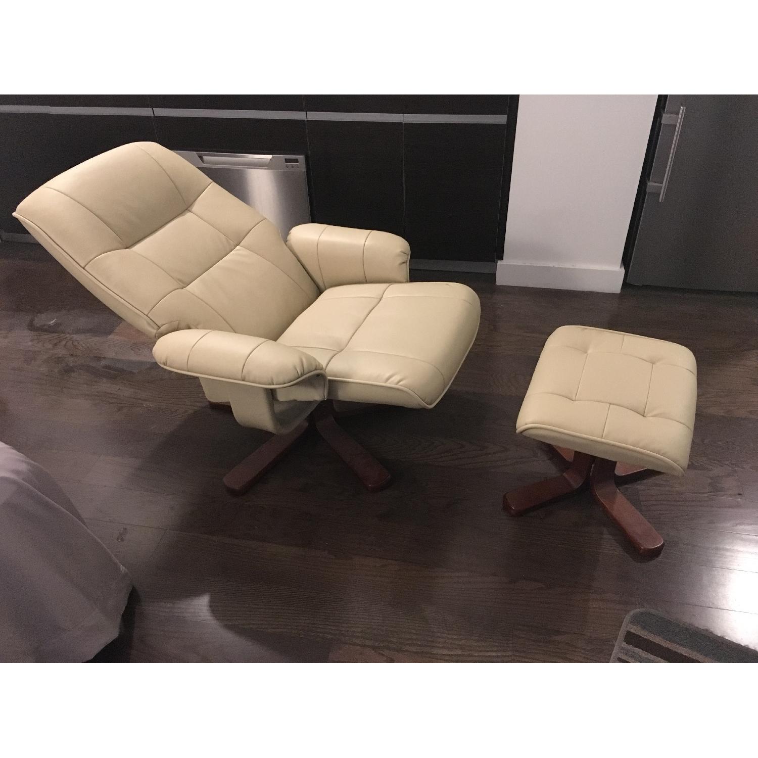 Raymour & Flanigan Reclining Chair & Ottoman AptDeco