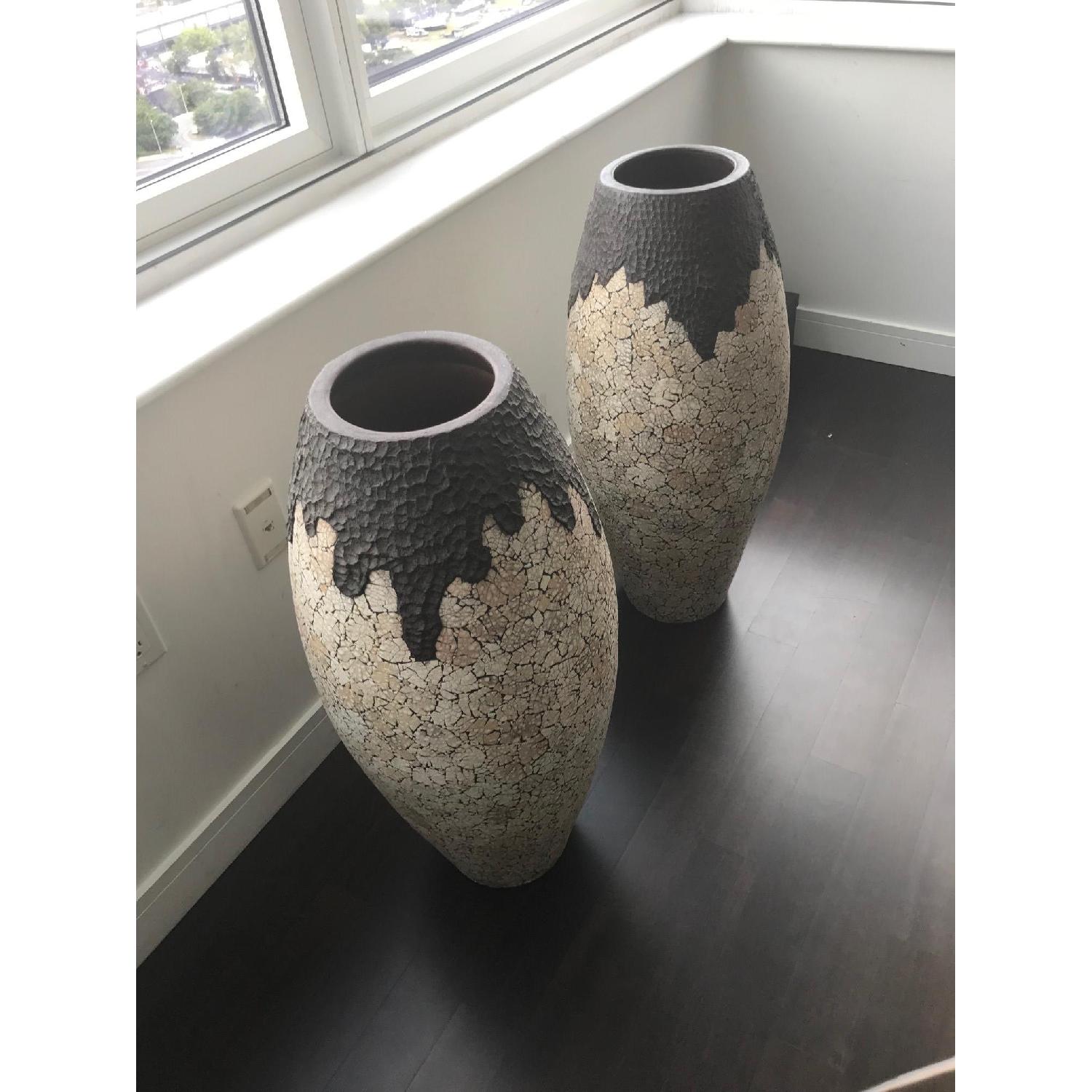 Ceramic Eggshell Vases - image-2
