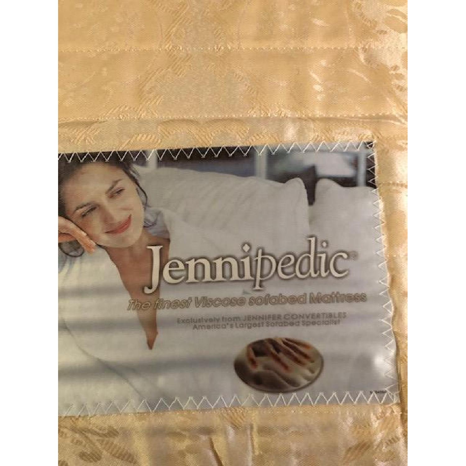 Loveseat with sleeper pull-out - image-10