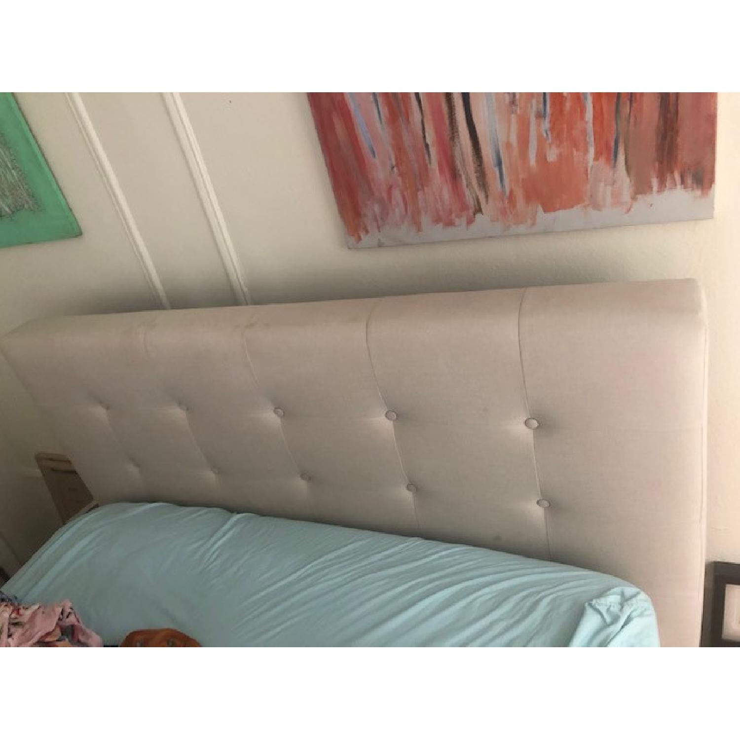 Tufted headboard and bed frame - image-3