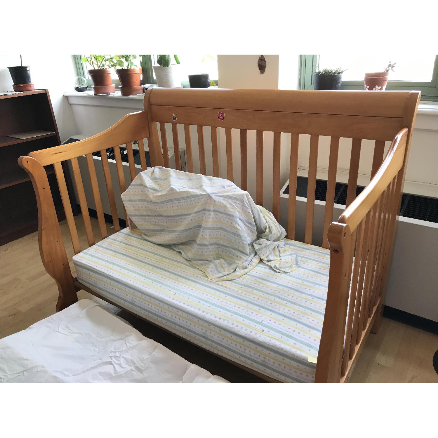 Simplicity Pattern Convertible Crib - image-1