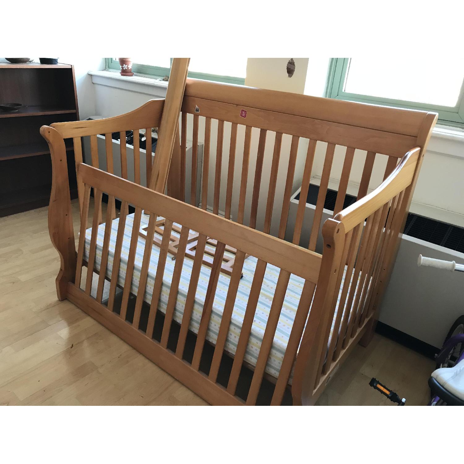 Simplicity Pattern Convertible Crib - image-3