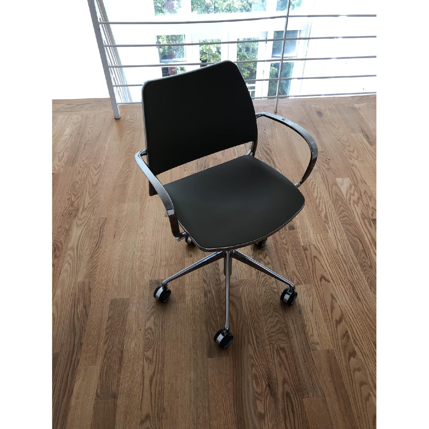 Gas Task / Office Armchair Designed - image-1