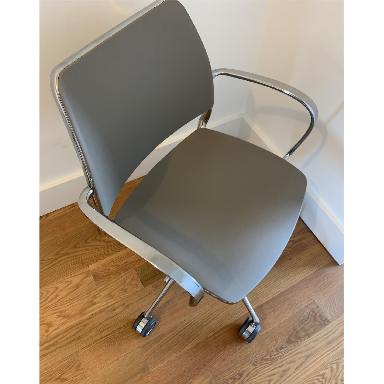 Gas Task / Office Armchair Designed - image-5