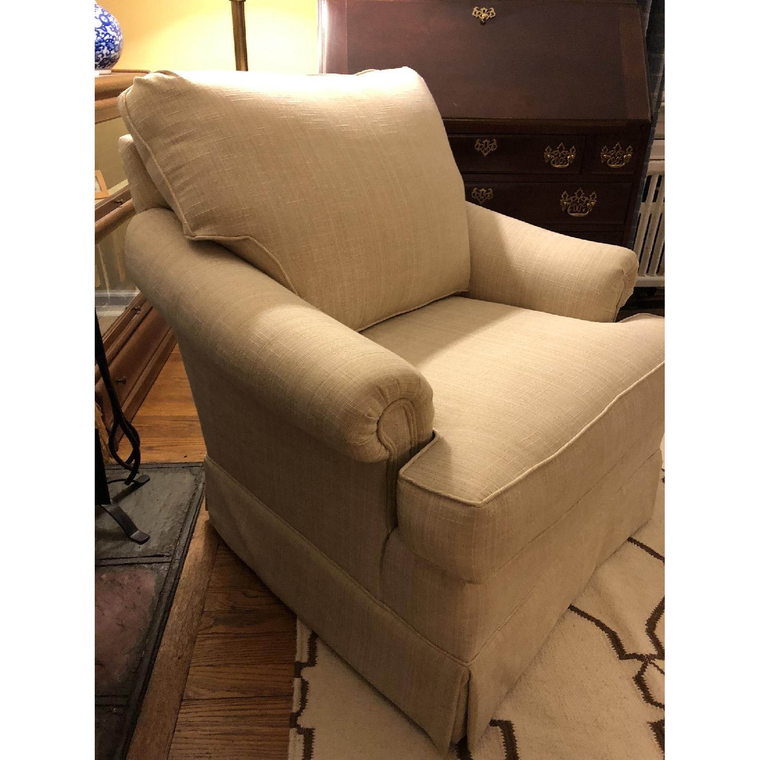 Hickory White ReUpholstered Traditional Armchair AptDeco