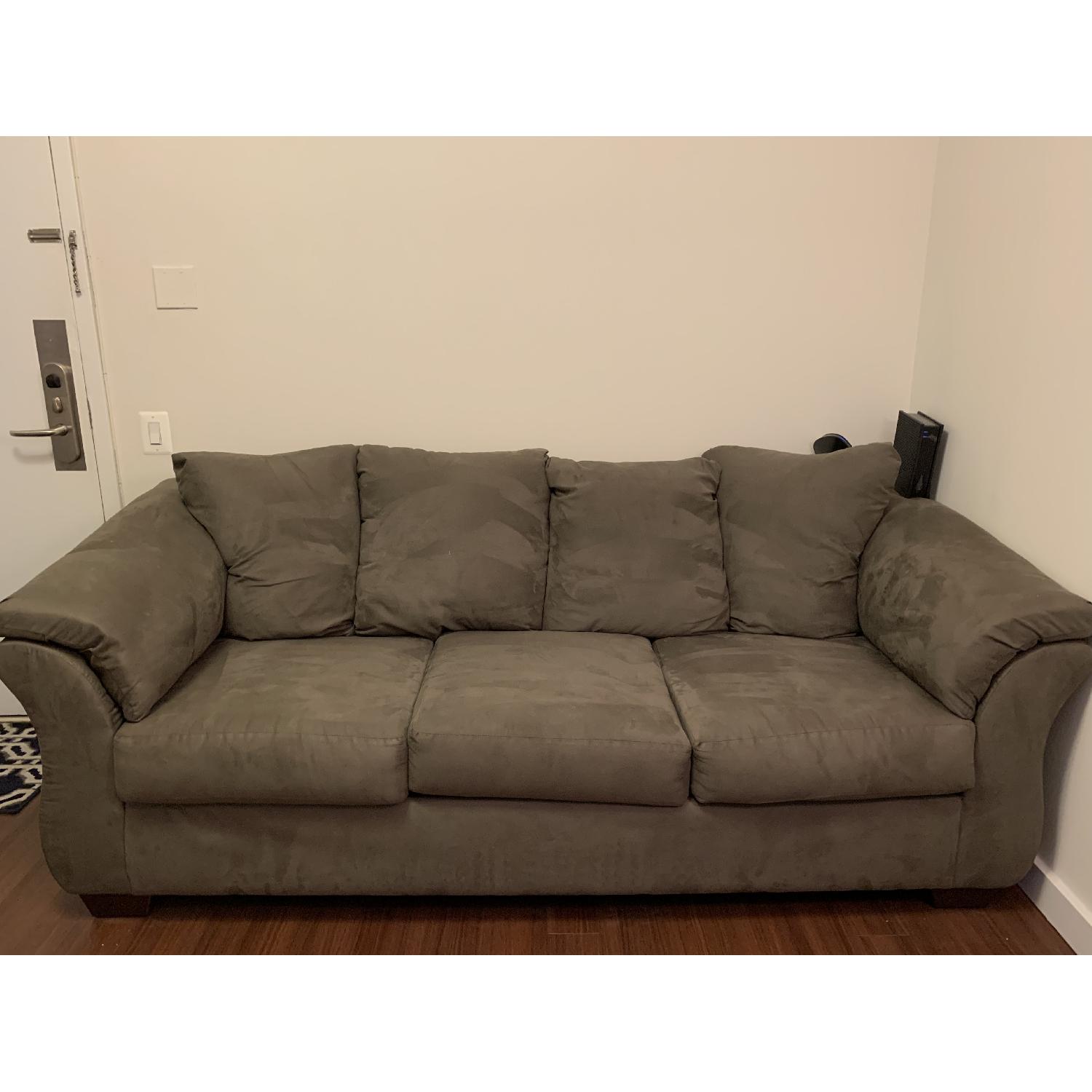 Value City Furniture Adrian Graphite Gray Sofa For Sale On Aptdeco