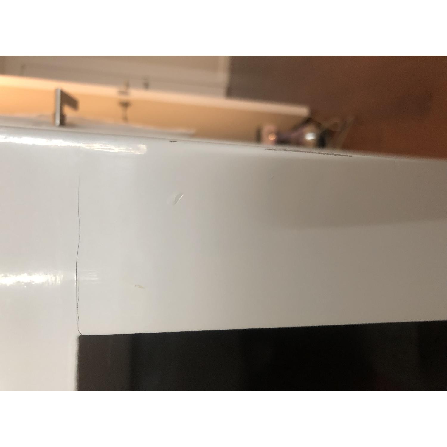 White Lacquer Console Table - image-3