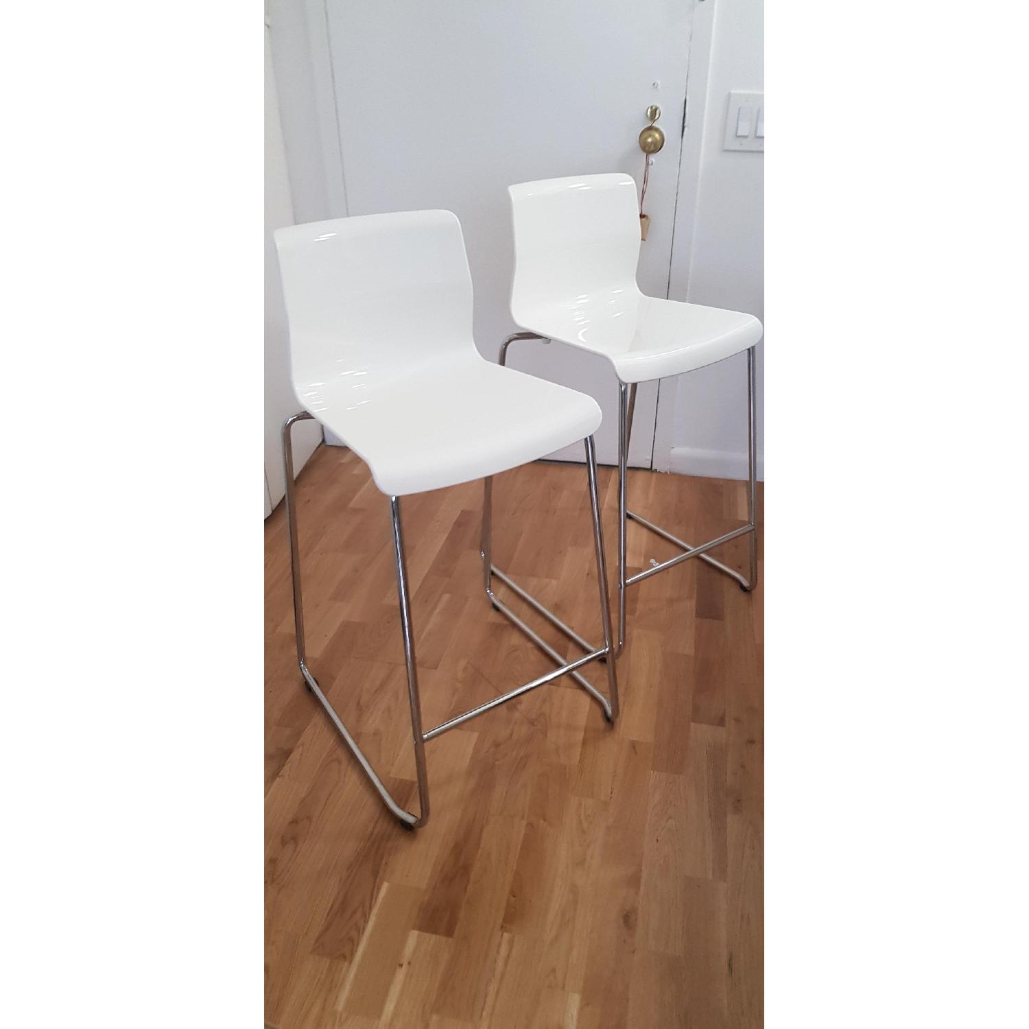 Ikea Extendable Dining Table w/ 2 Barstools & 4 Chairs - image-8