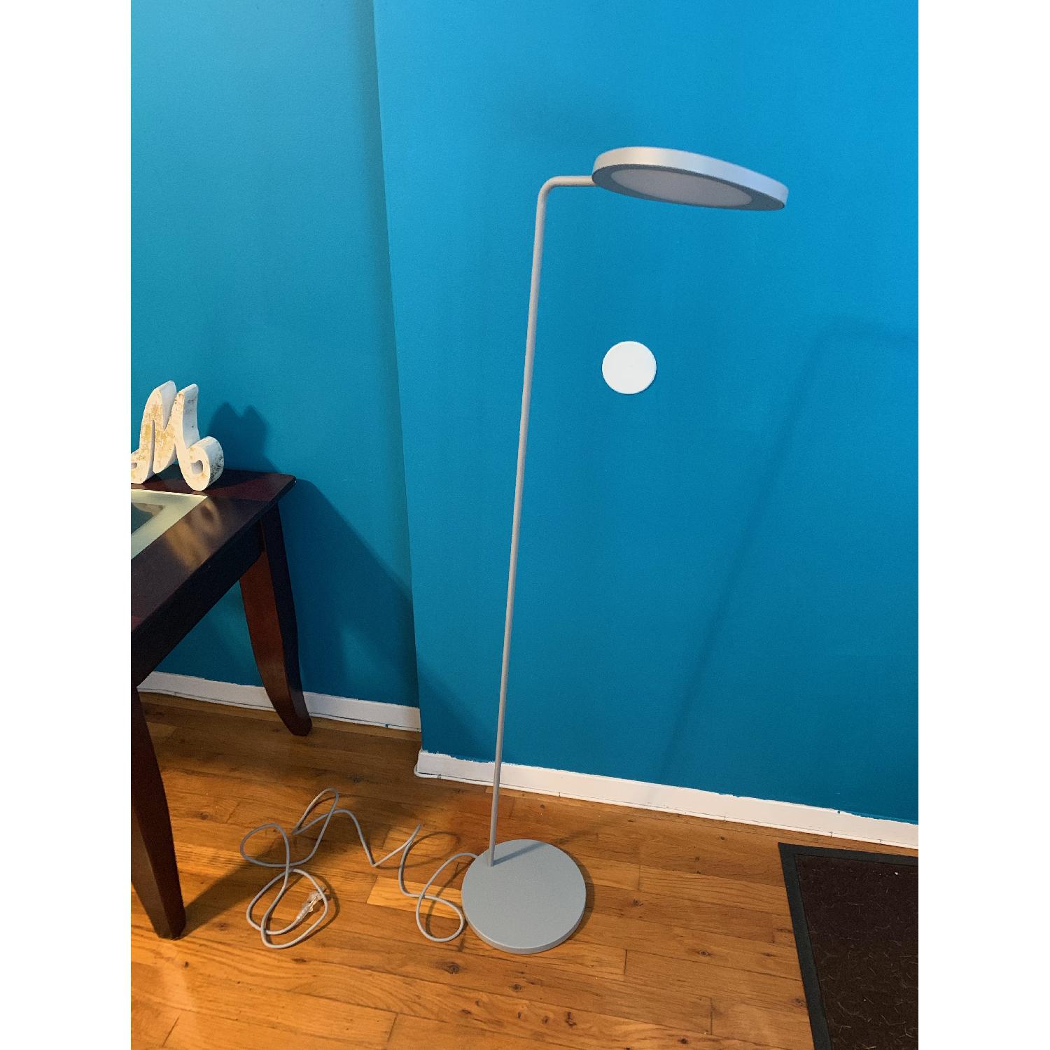 Muuto Leaf Floor Lamp in Grey - image-4