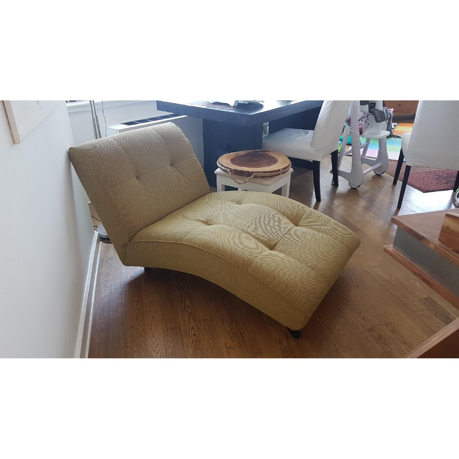 EQ3 Chaise Lounge - image-3