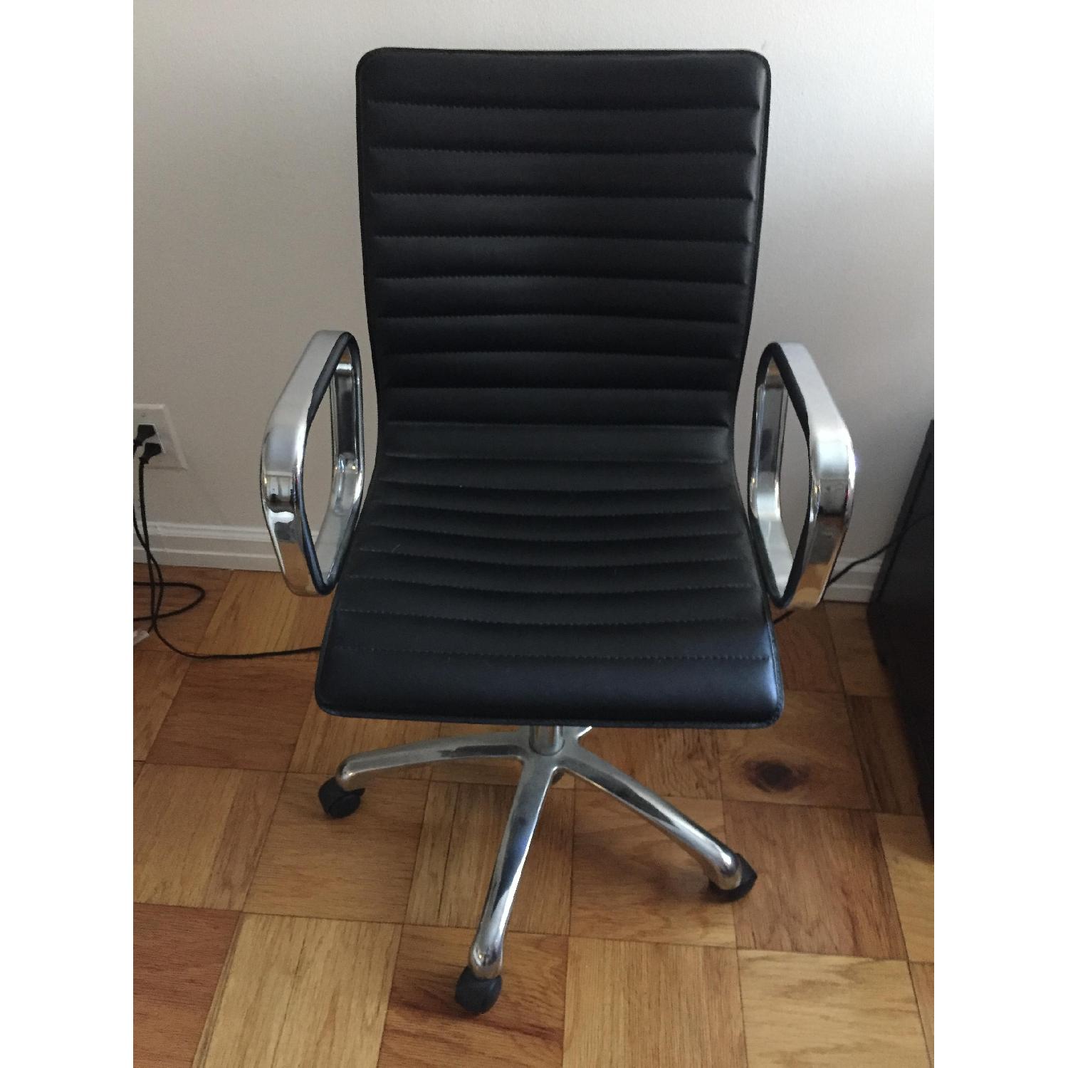 Crate & Barrel Black Leather Office Chair AptDeco