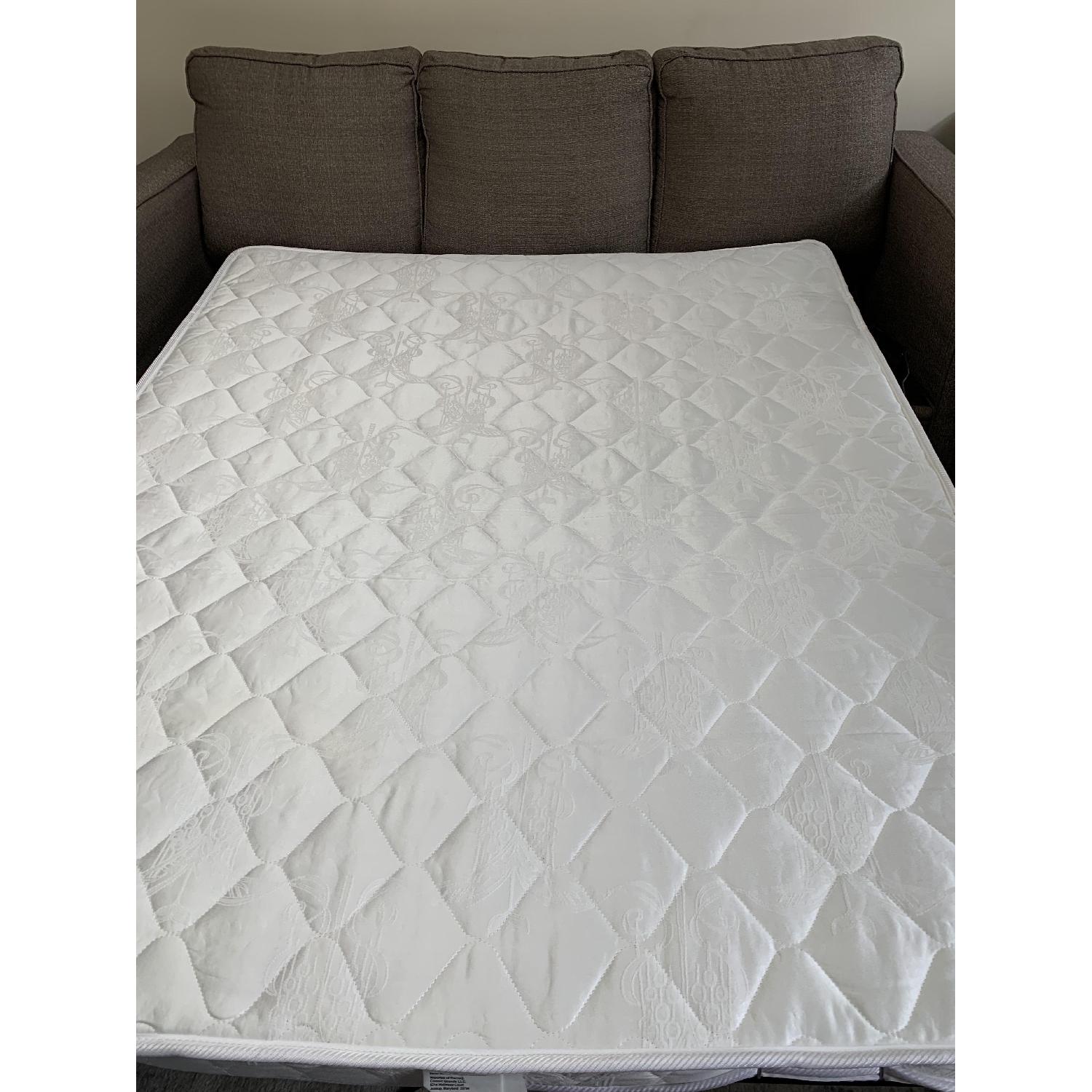 Bob's Grayson Queen Sleeper Sofa + Chair AptDeco