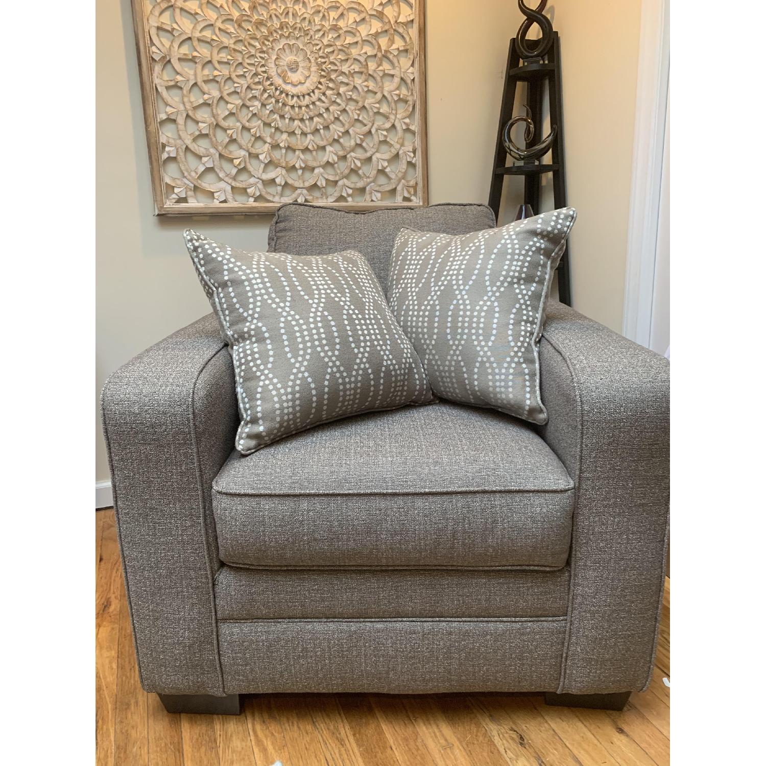 Bob's Grayson Queen Sleeper Sofa + Chair AptDeco