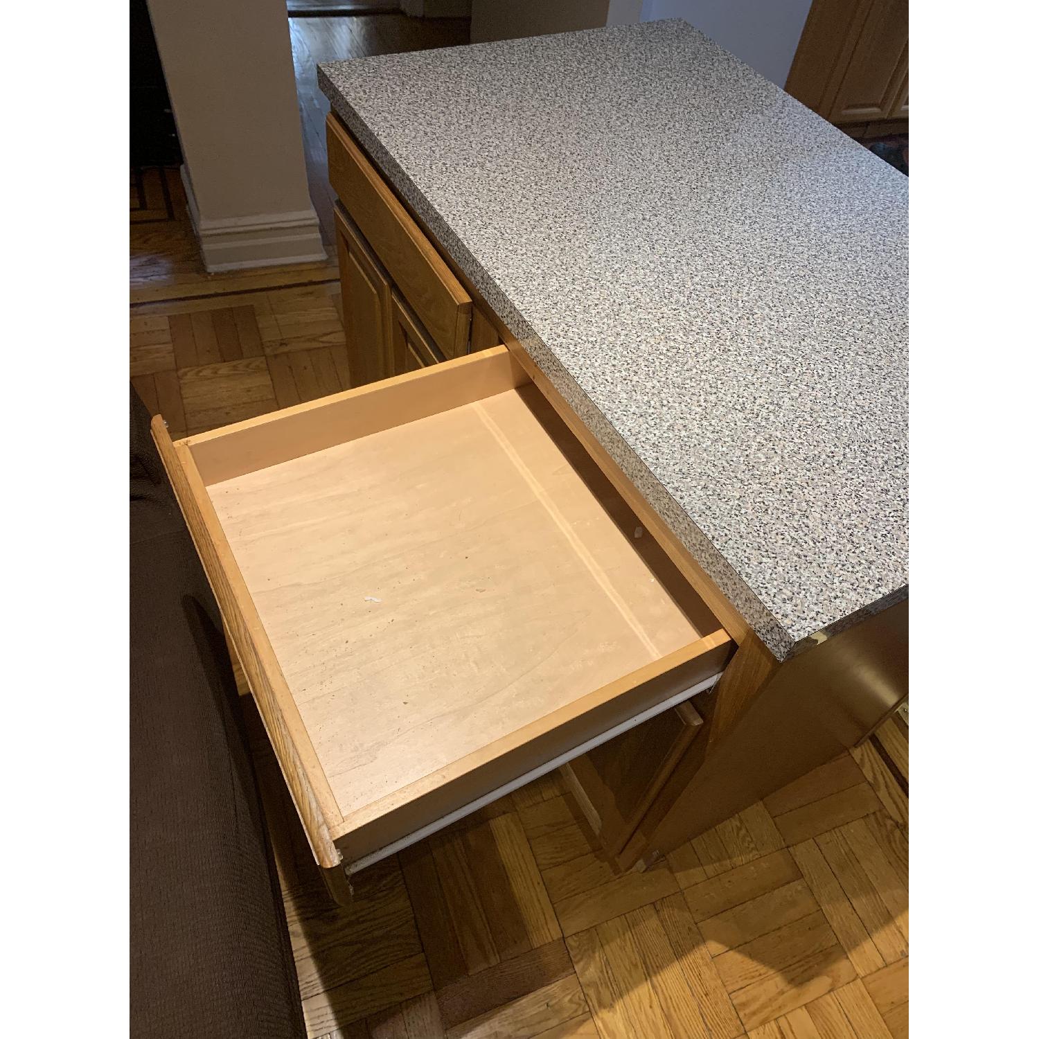 Kitchen Island w/ 2 Chairs - image-6