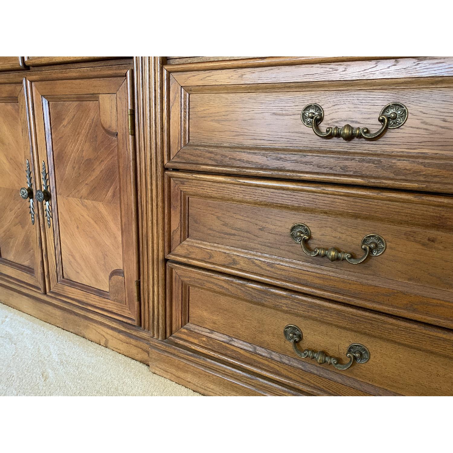 Broyhill Three-Piece Illuminated Breakfront w/ Bar - image-4