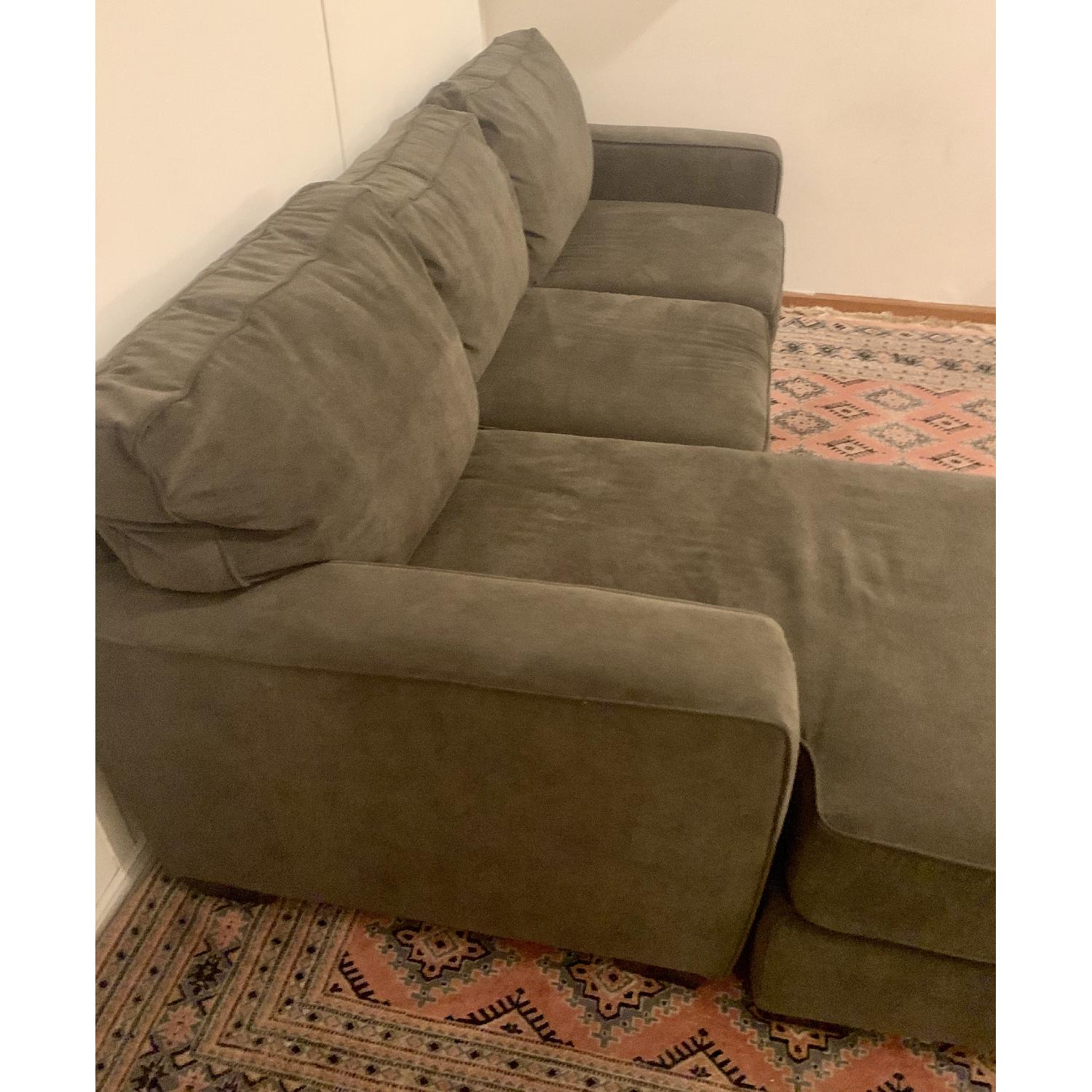 Arachne Reversible Sectional Sofa - image-10