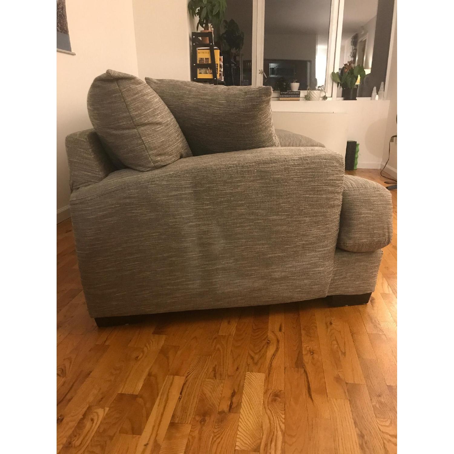 Raymour & Flanigan Leighton Heather Gray Sectional Sofa - image-4