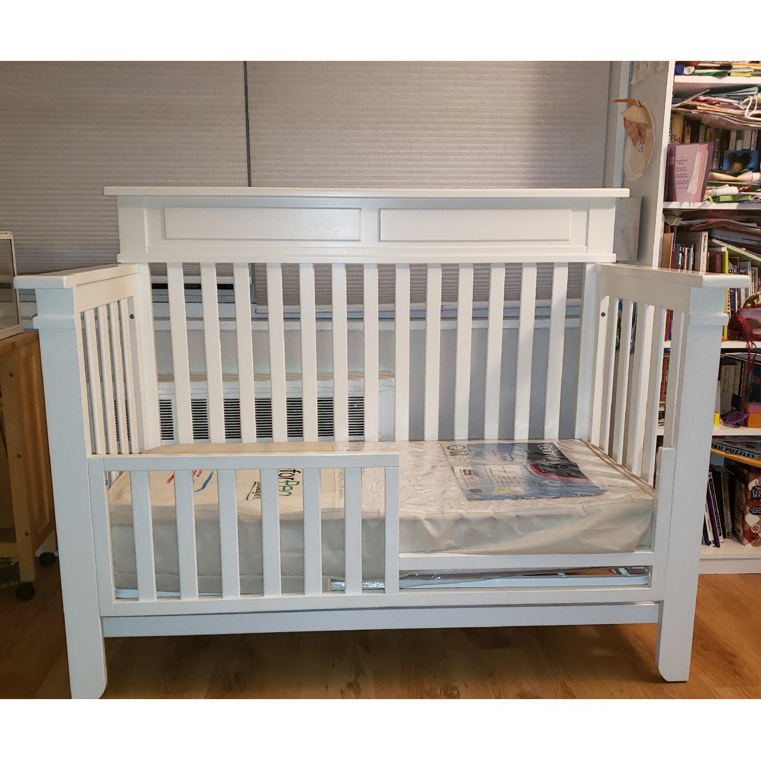 Pali Torino Forever 4in1 Convertible Crib in White AptDeco