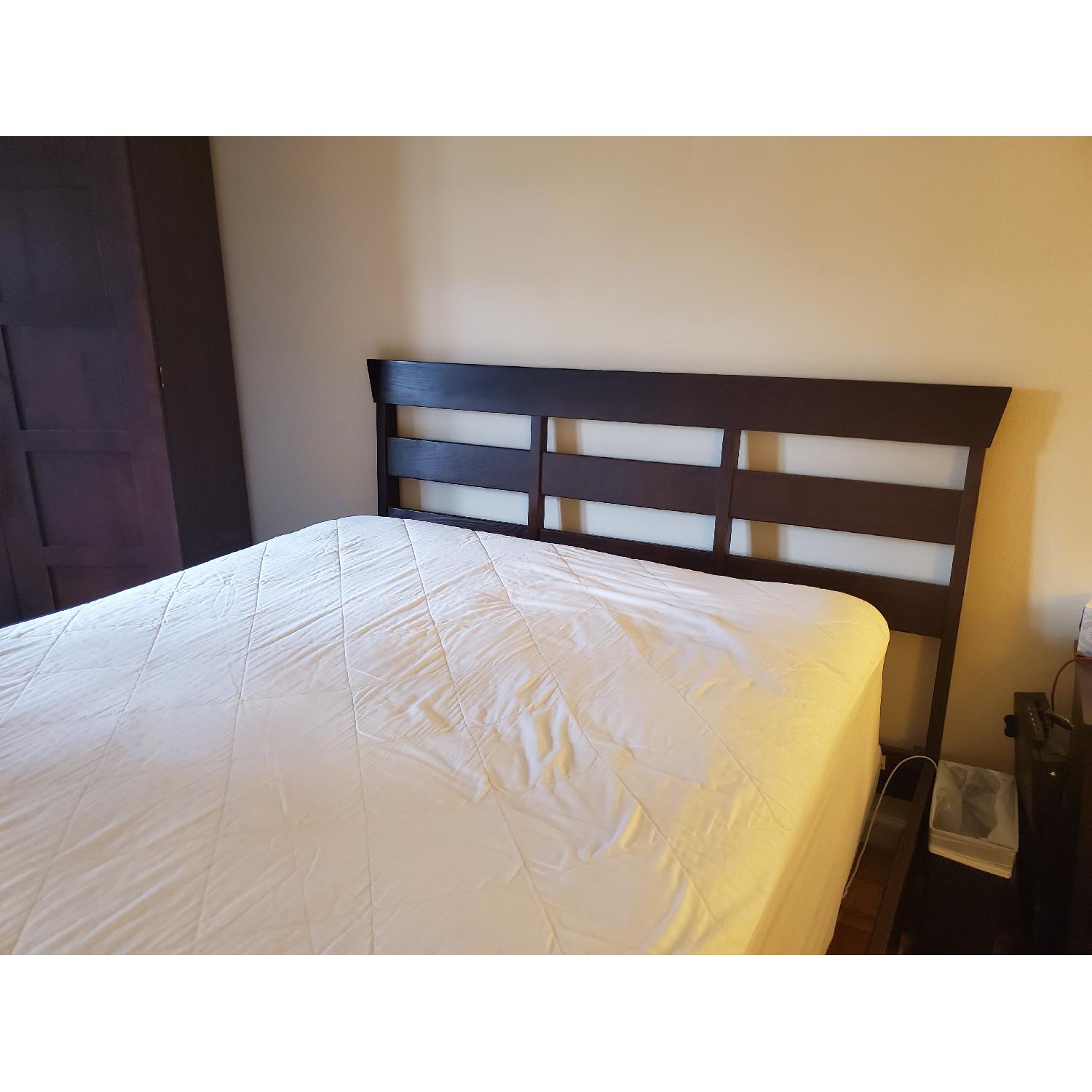 Ethan Allen Horizon Queen Size Lotus Bed - image-3