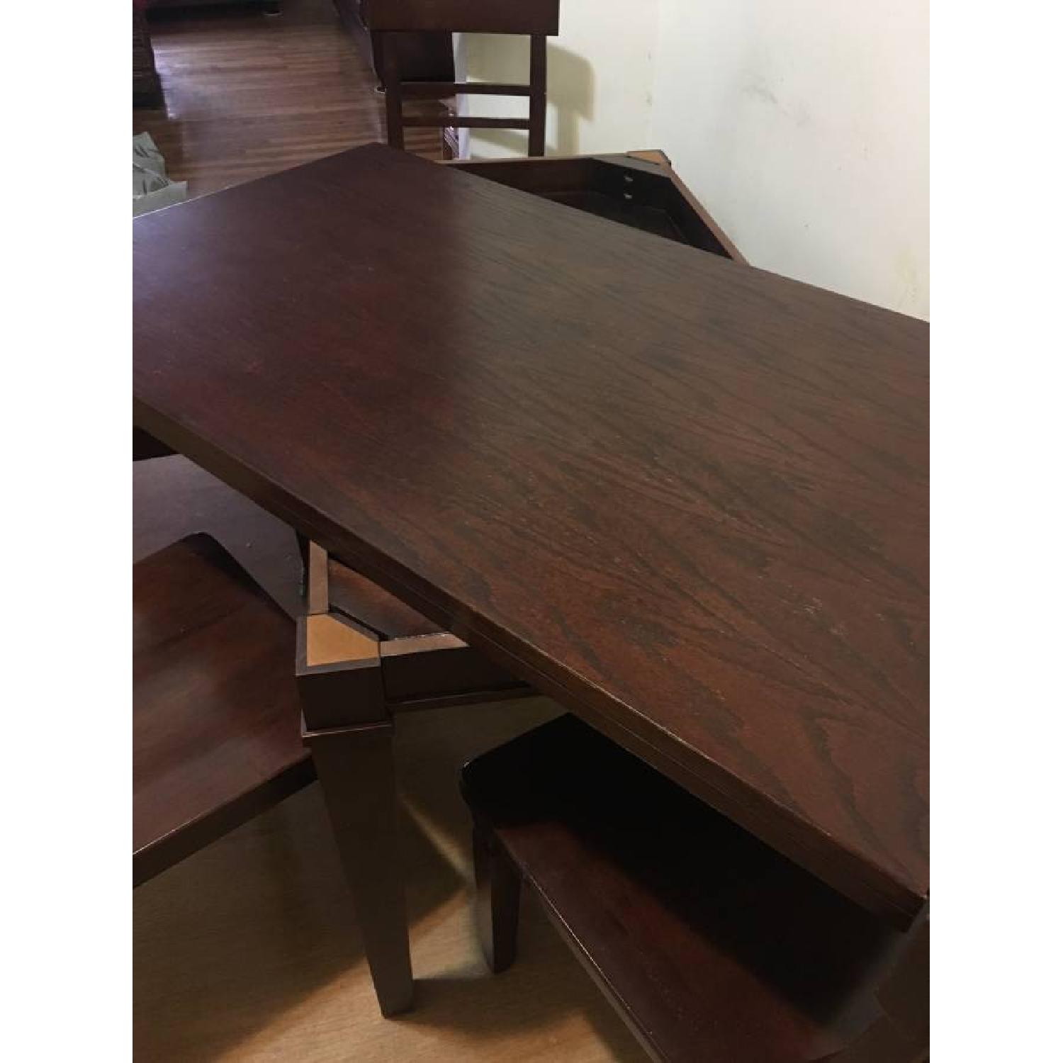 Crate & Barrel Dining Table w/ 4 Chairs - AptDeco