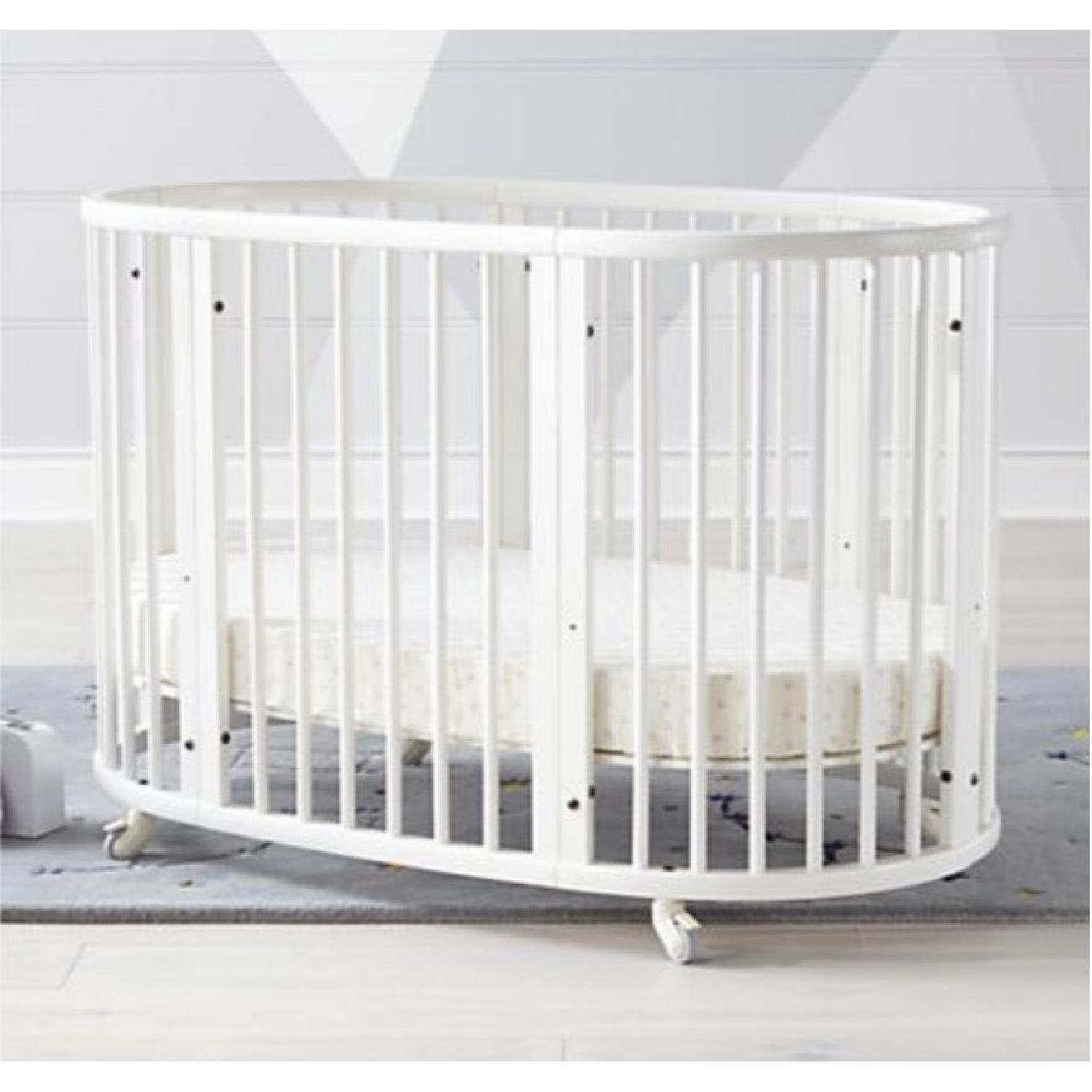 Stokke Sleepi Oval Crib on Castors - image-1