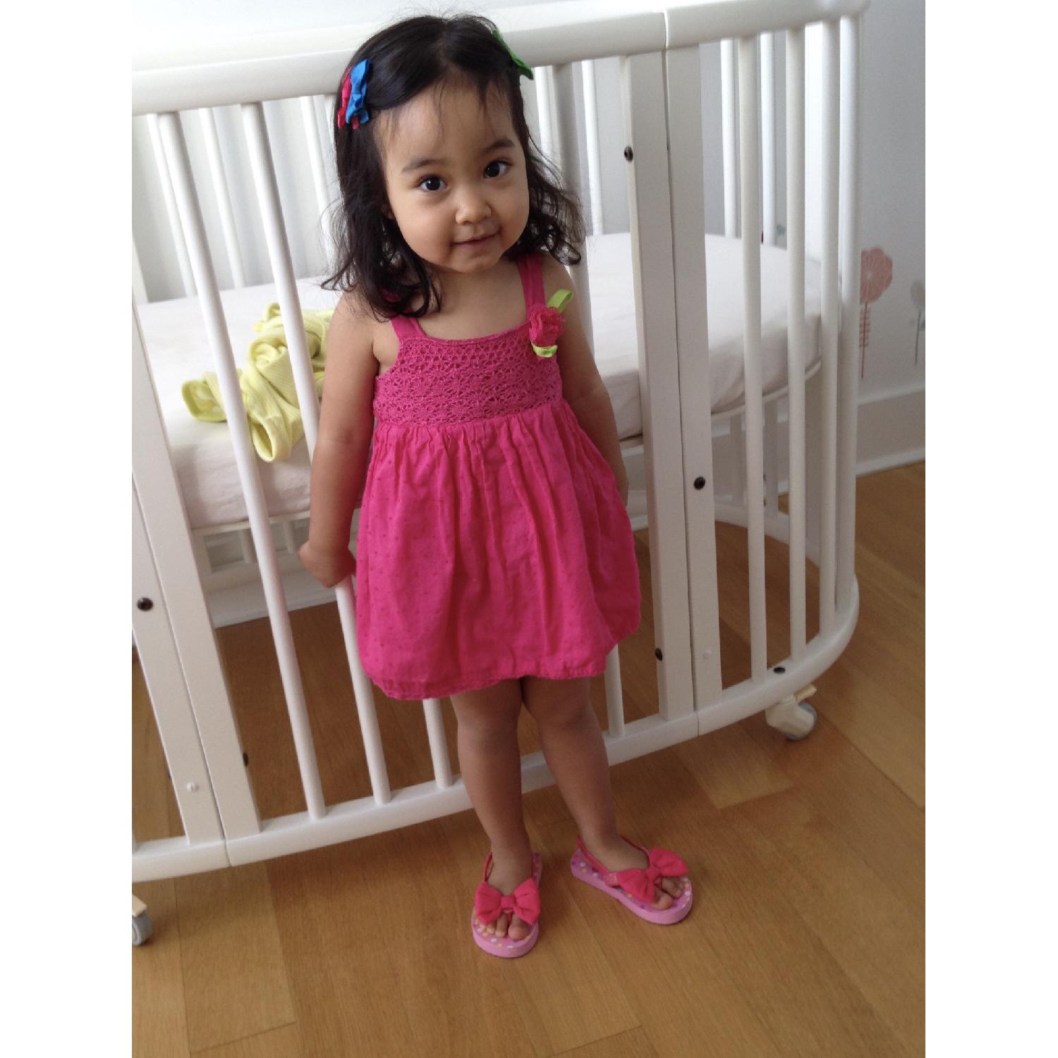 Stokke Sleepi Oval Crib on Castors - image-3