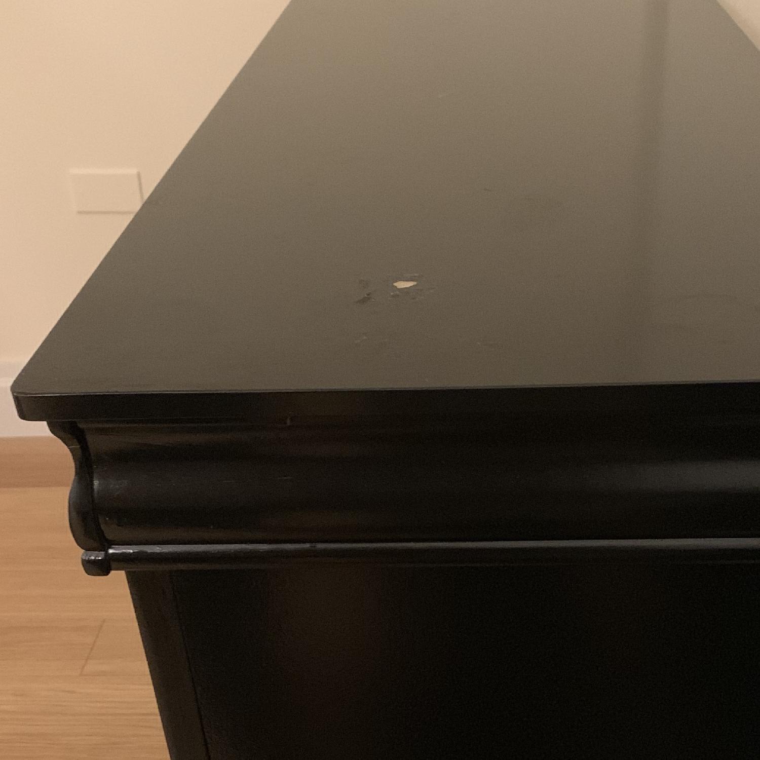 Value City Furniture Black 6 Drawer Dresser - image-3