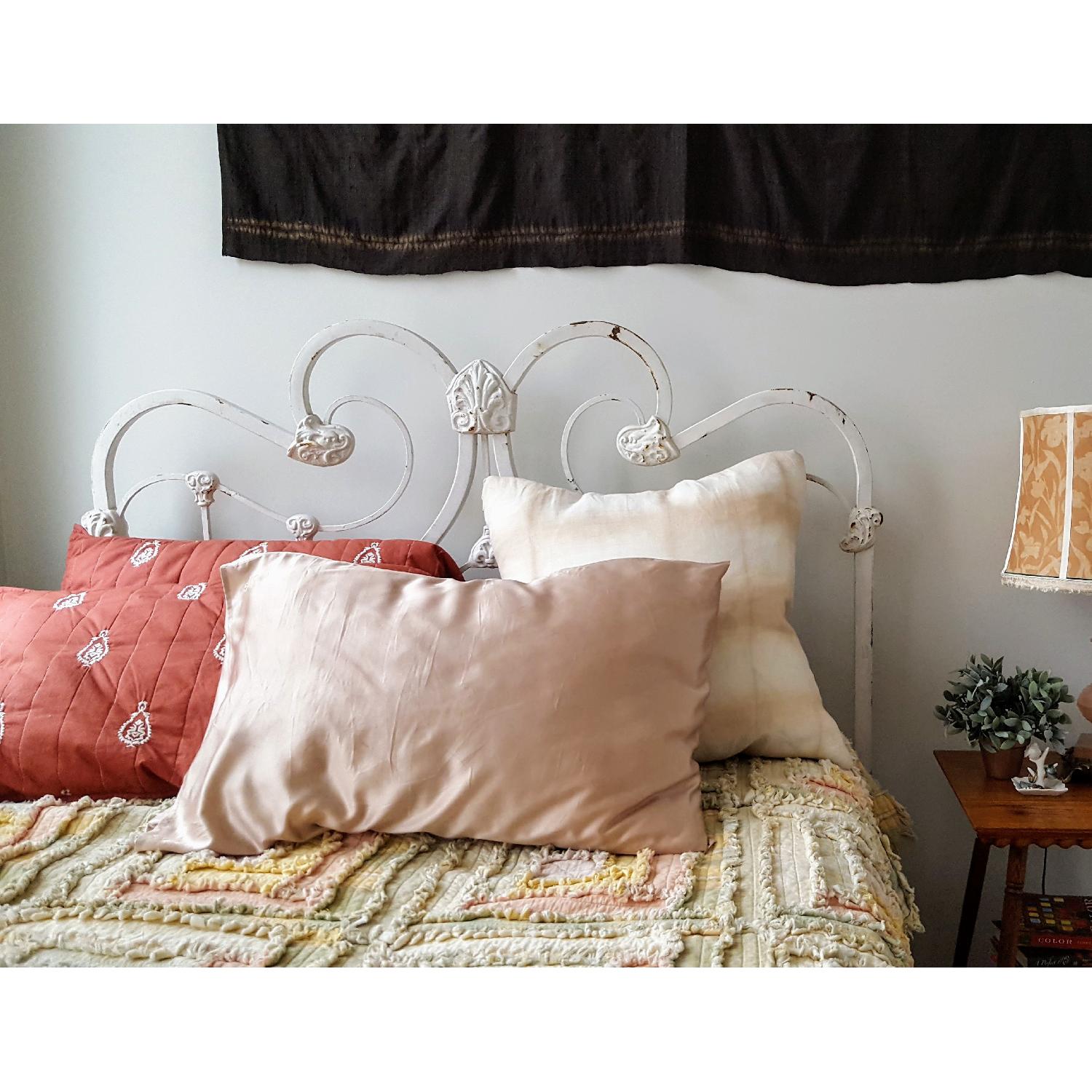 Vintage Wire Frame Full Bed - image-1