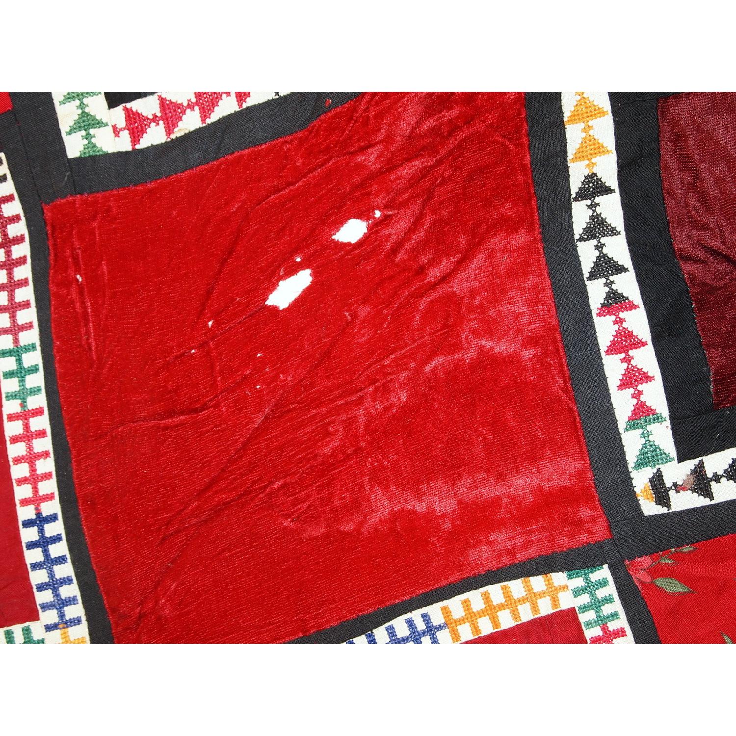 Handmade Vintage Uzbek Suzani Patchwork Rug - image-6