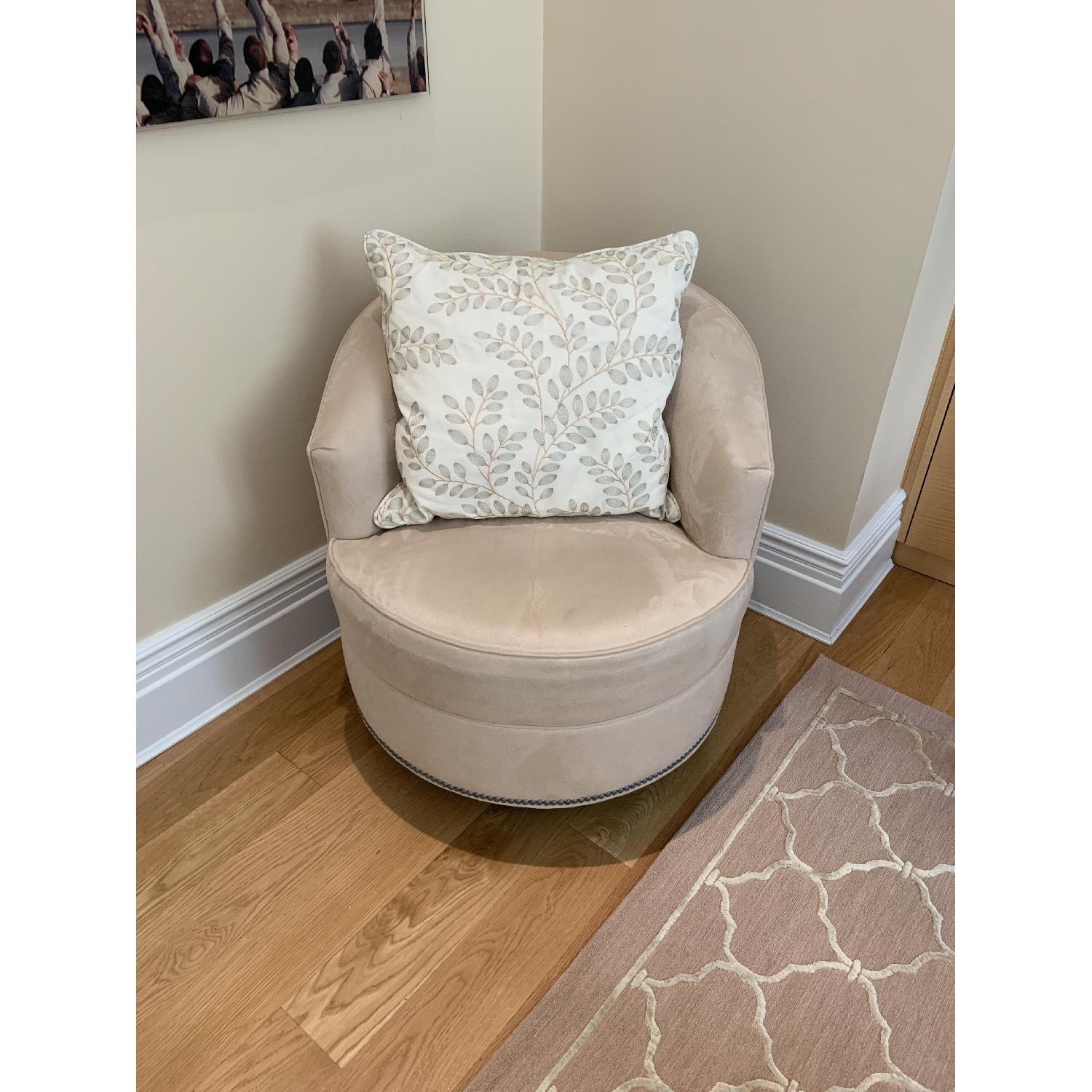 Artistic Frame Custom Made Swivel Chair - image-2