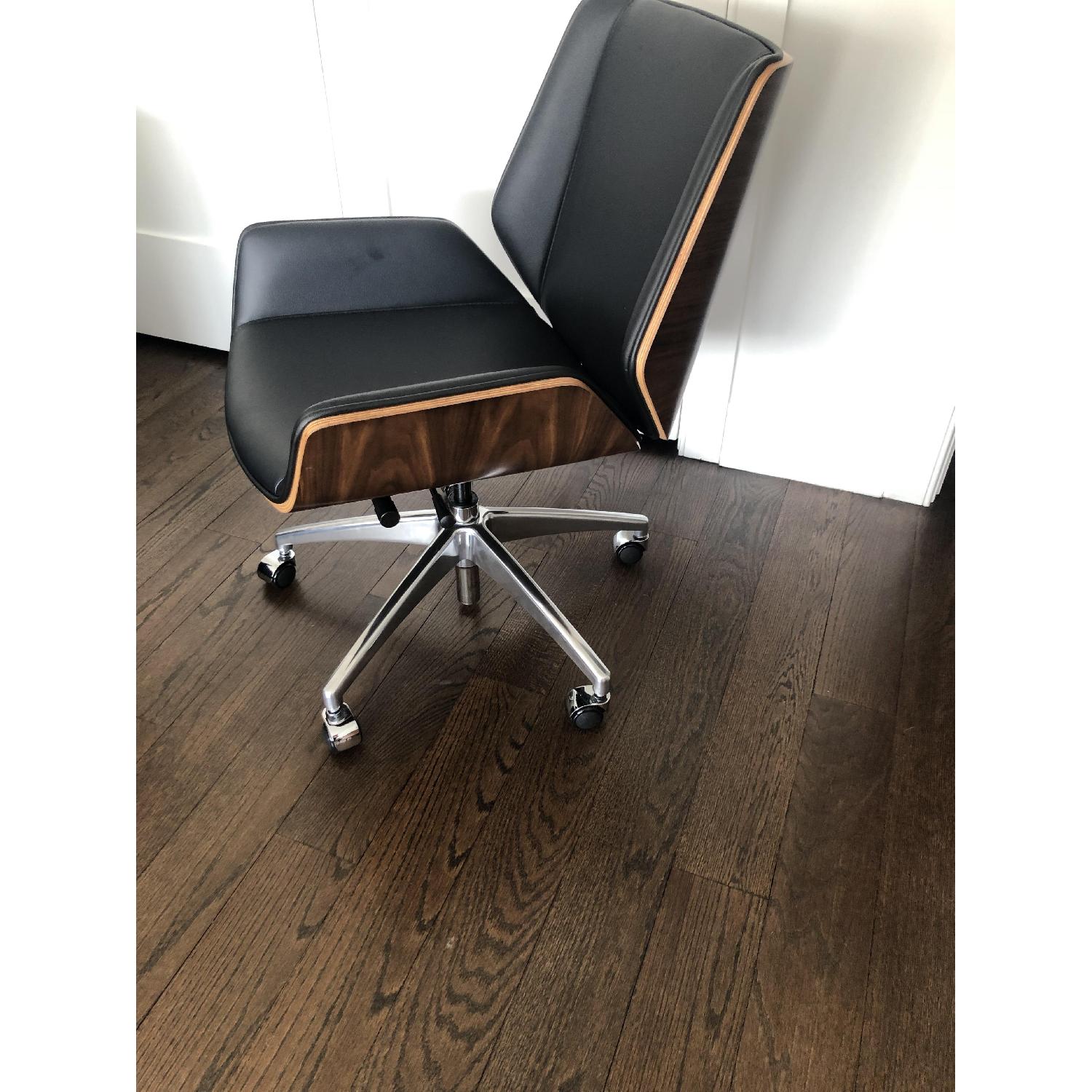 Laura Davidson Manhattan Executive Chair - image-1