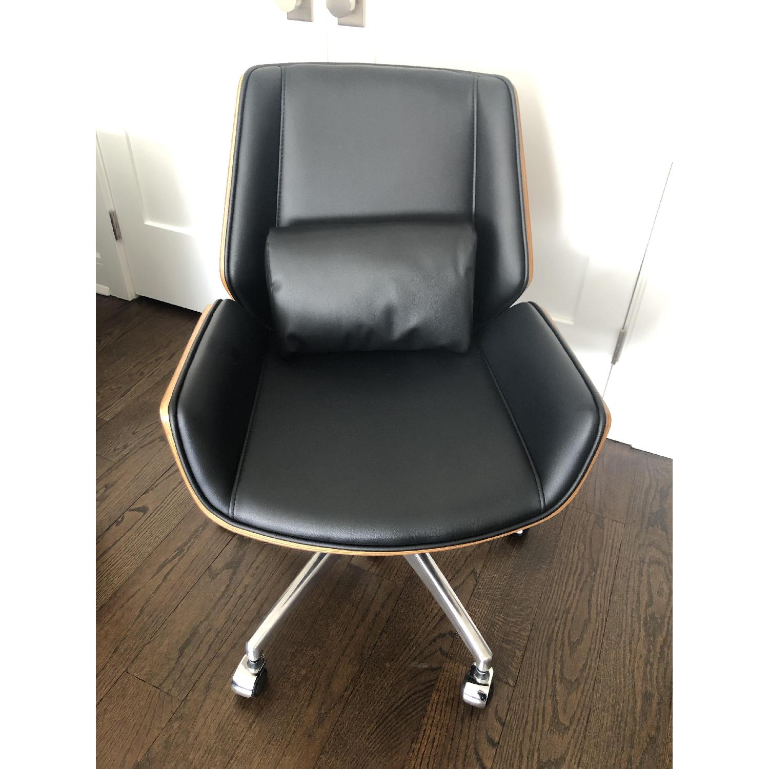 Laura Davidson Manhattan Executive Chair - image-3