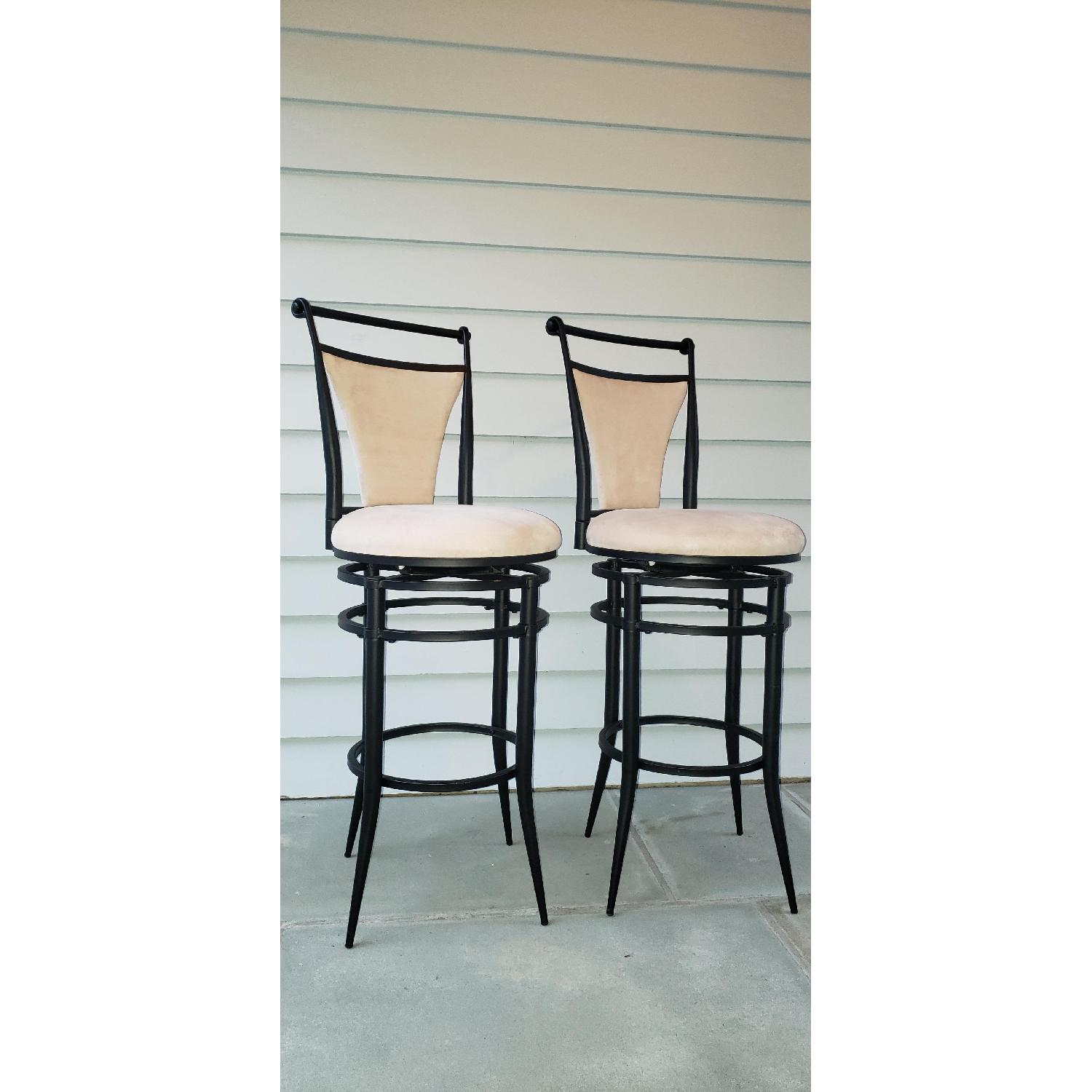 Hillsdale Cierra Swivel Bar Stools - image-3