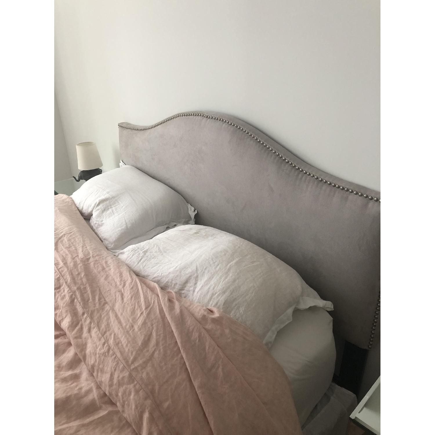 Skyline Furniture Premier Platinum Nail Button Headboard - image-2