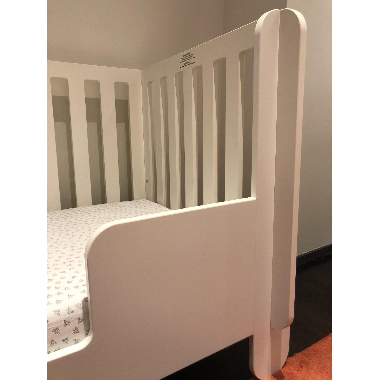 Oeuf Elephant Crib w/ Toddler Conversion Kit in White Colo - image-2