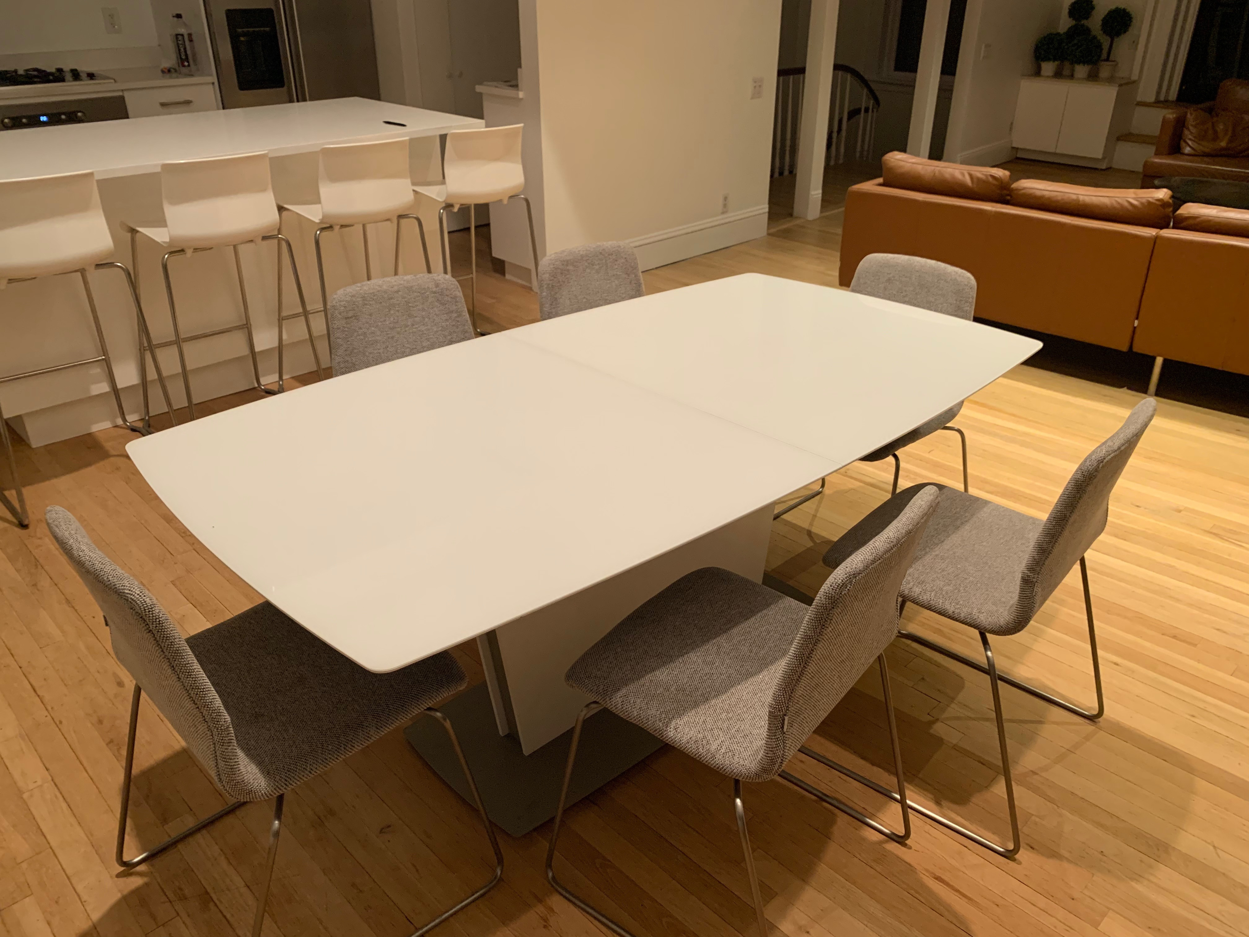 BoConcept Table w/ Supplementary Table Top & 6 Chairs