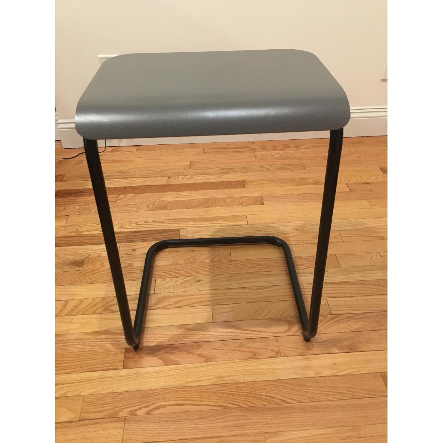 Knoll Toboggan Pull Up Table - image-1