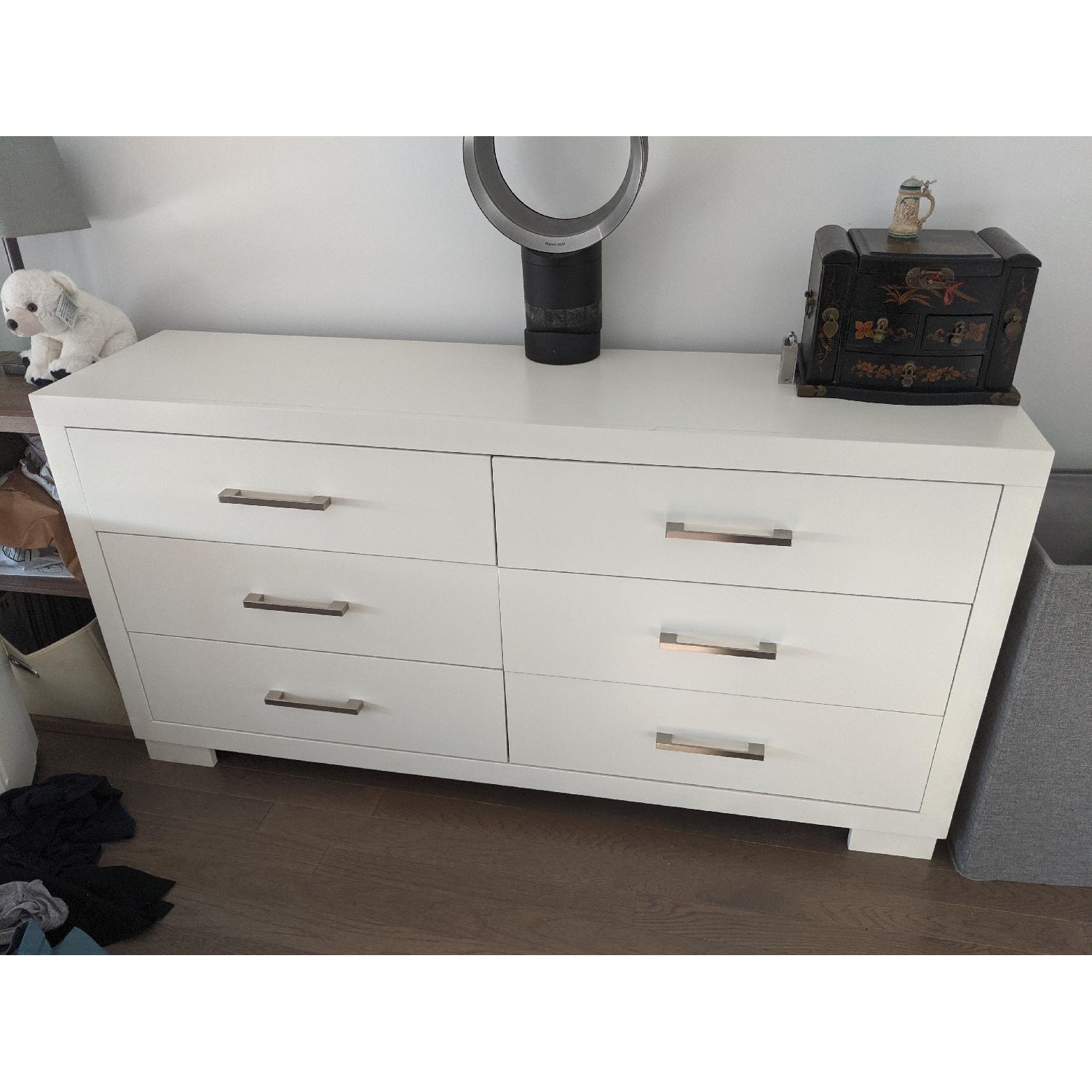 Wade Logan 6 Drawer Double Dresser - image-1