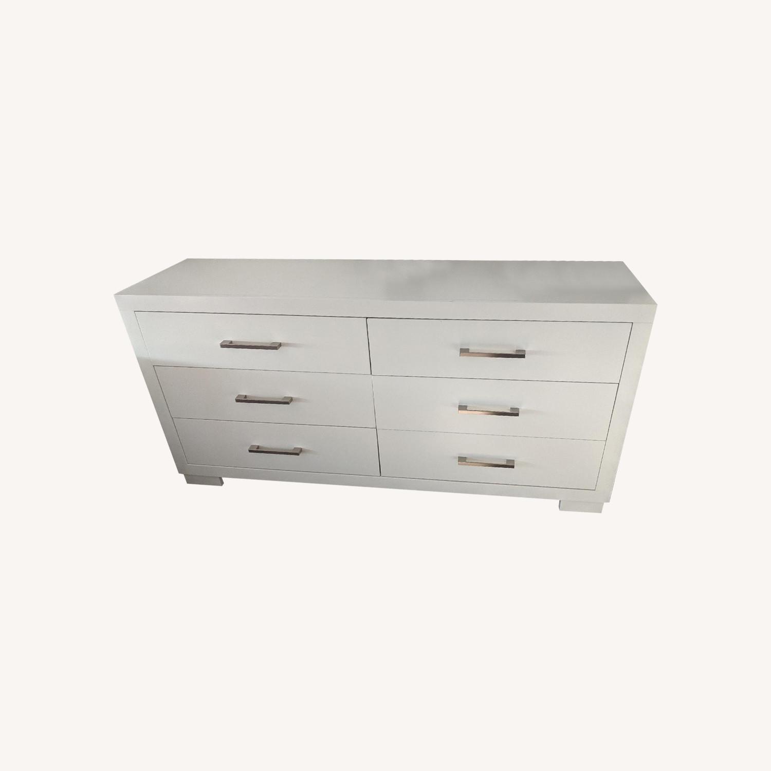 Wade Logan 6 Drawer Double Dresser - image-0