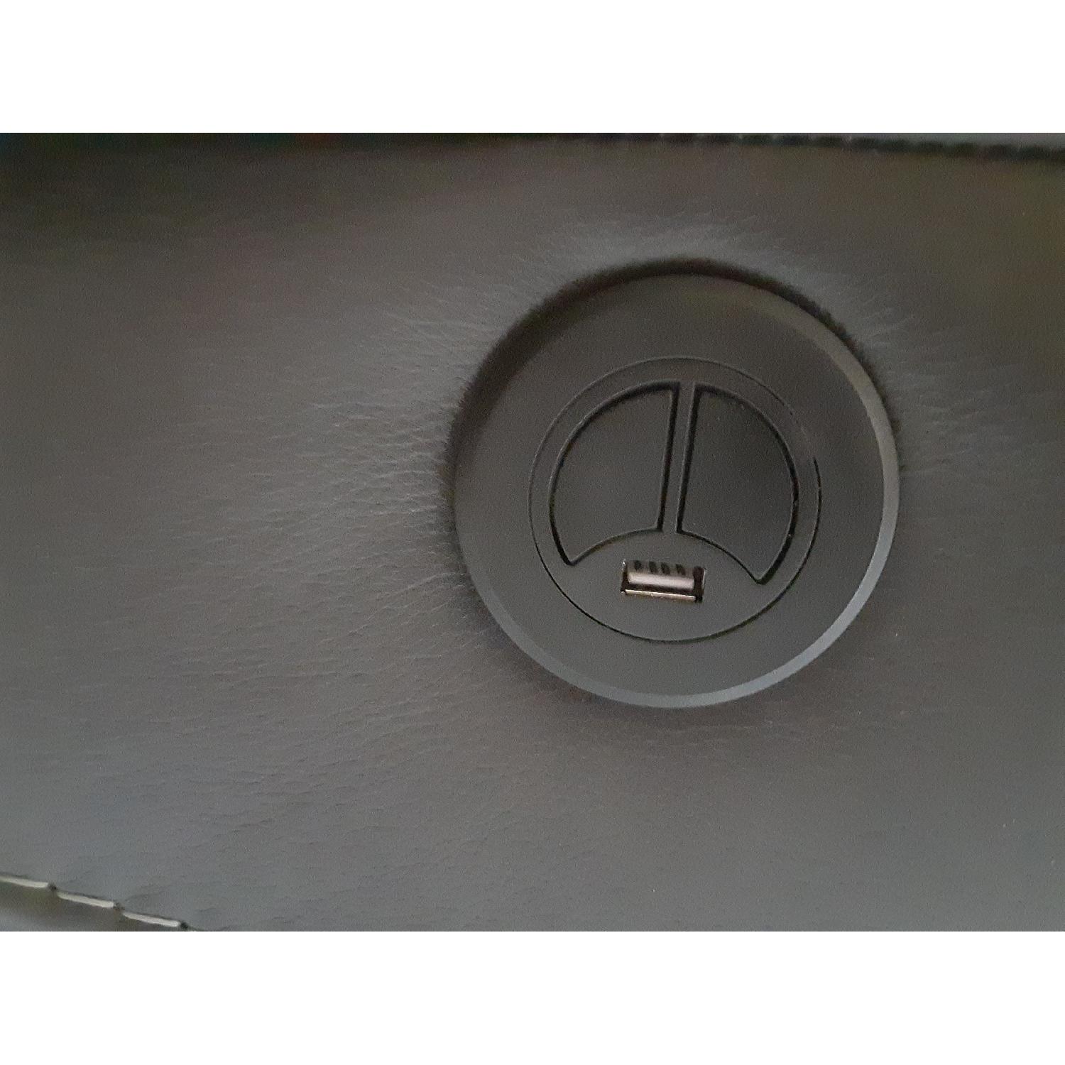 Bob's Navigator Power Recliner - image-3