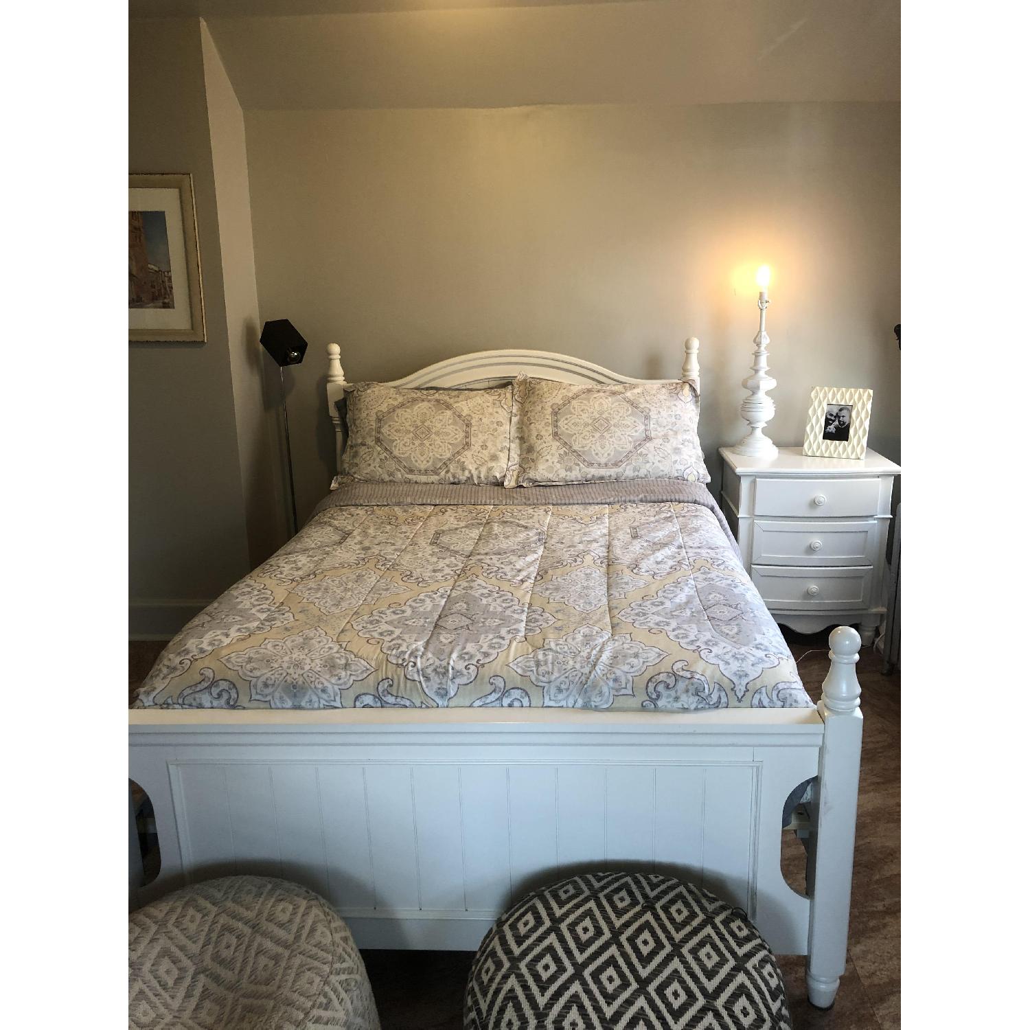 Raymour & Flanigan Rustic Double Bed - image-3