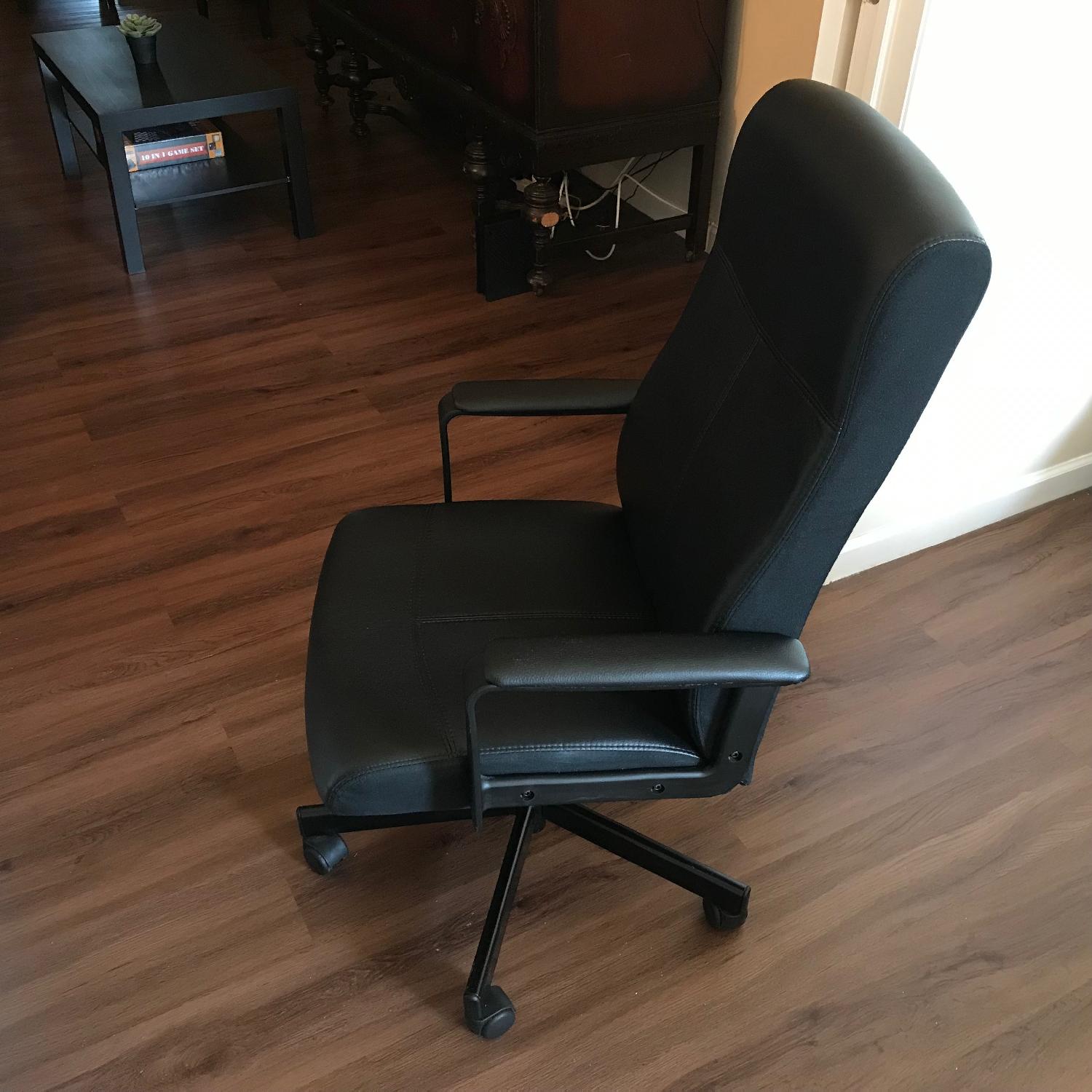 Ikea Millberget SwivelChair AptDeco