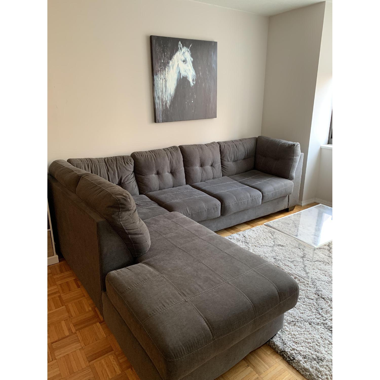 Jennifer Convertibles Arthur Desmond Sectional - image-2