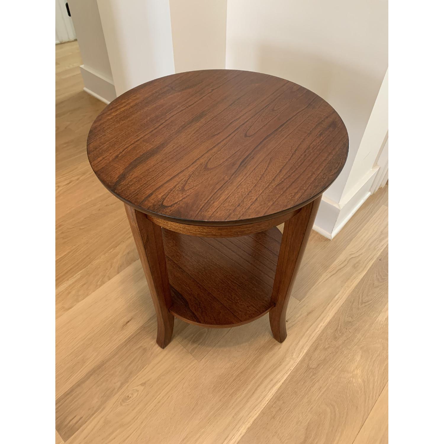 Pottery Barn Chloe End Table in Mahogany Stain AptDeco