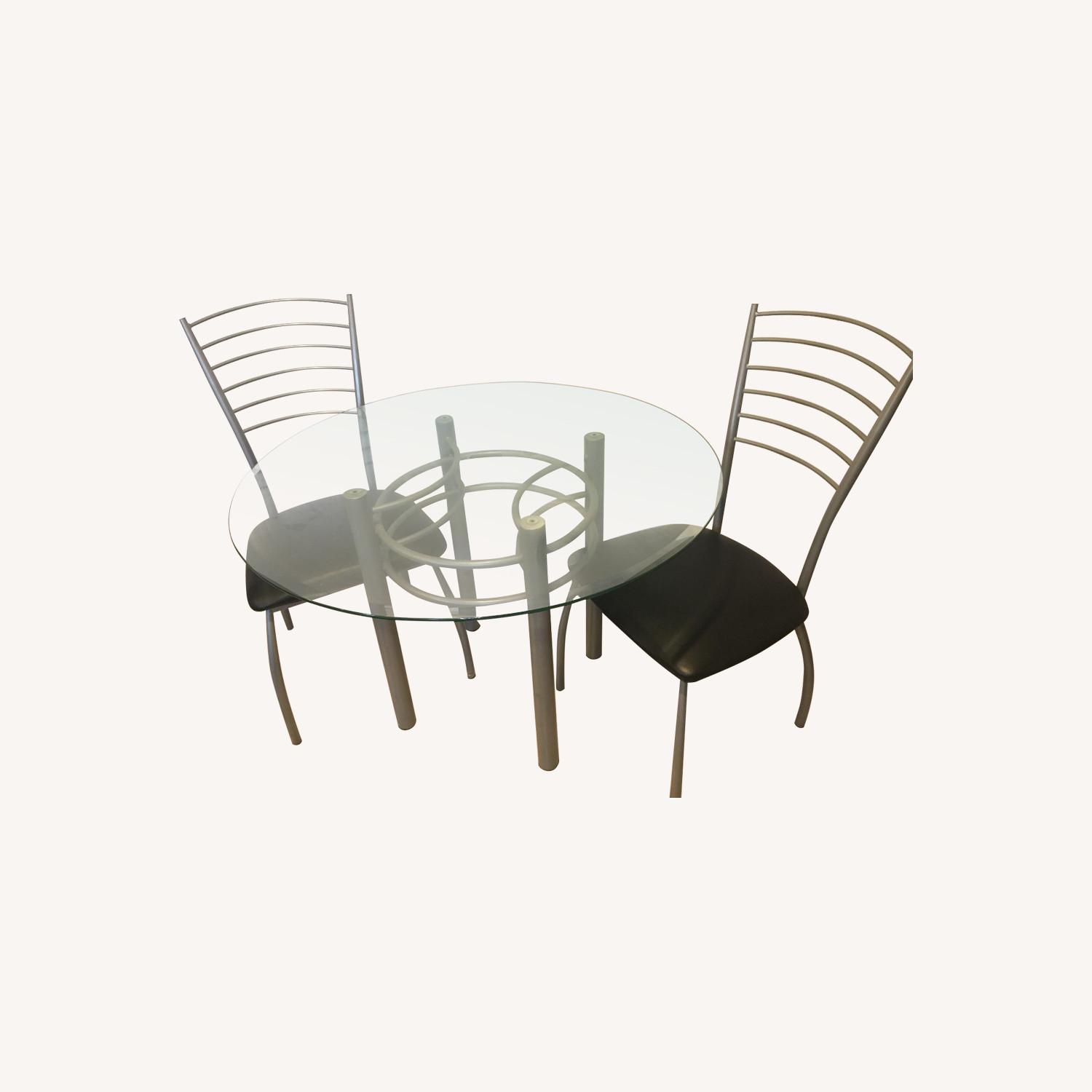 Amisco Glass Dining Table w/ 4 Chairs AptDeco